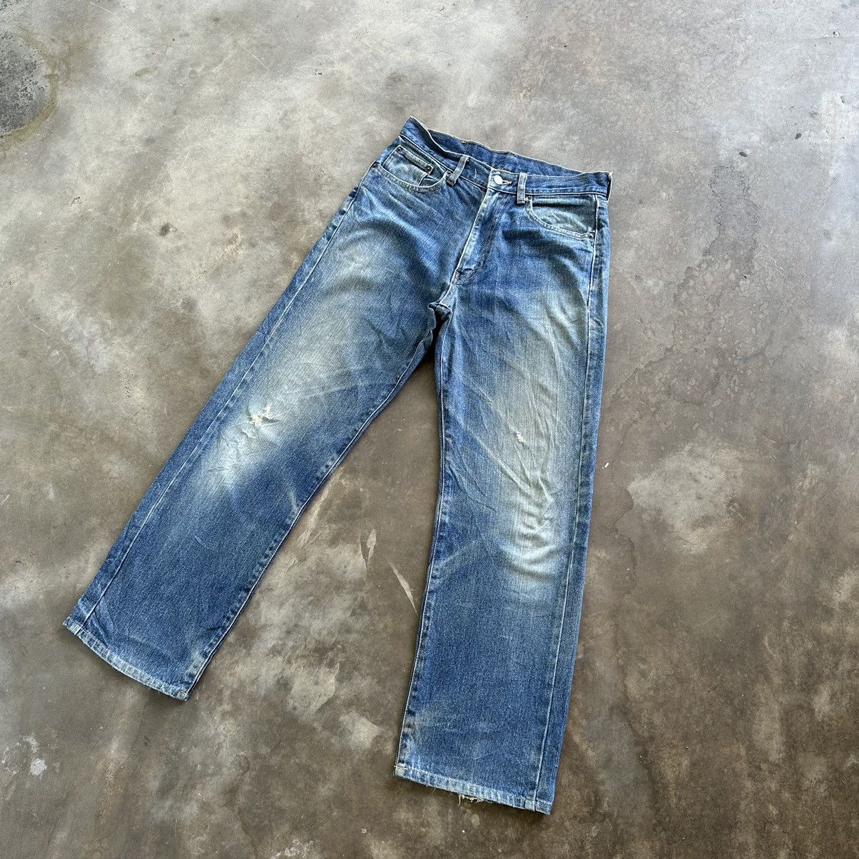 Japanese Brand Vintage Japanese Distressed Faded Denim Jean Pant W29 Size US 29 - 2 Thumbnail