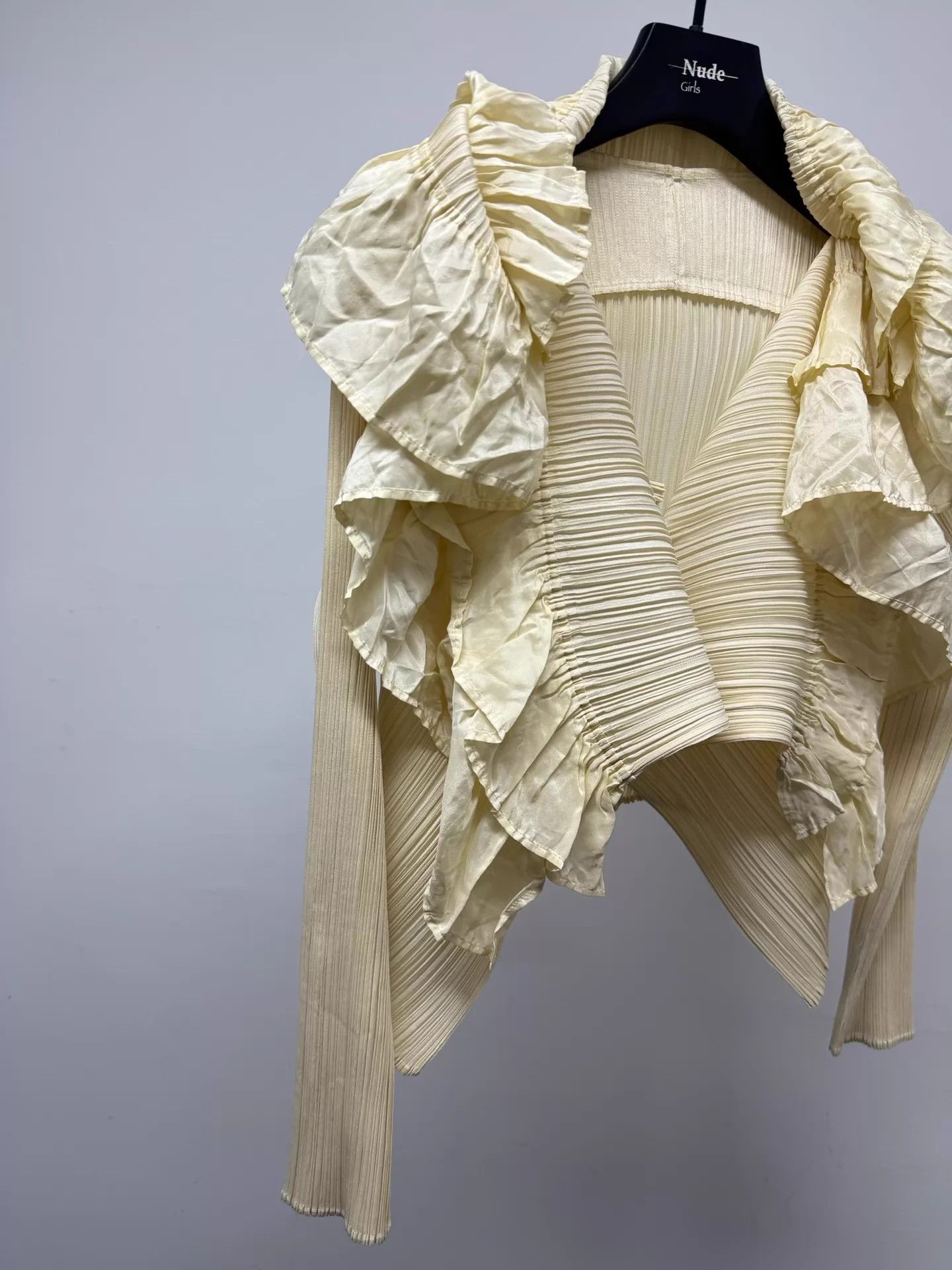Issey Miyake Issey Miyake Pleated Ruffle Women's Blouse Made in Japan Size XL / US 12-14 / IT 48-50 - 3 Thumbnail