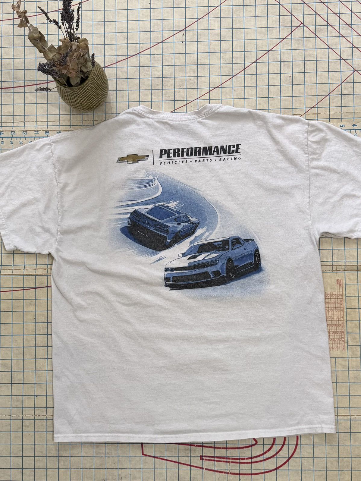 Vintage Chevy Performance Parts Racing Corvette Graphic Tee XL Mens Size US XL / EU 56 / 4 - 2 Thumbnail