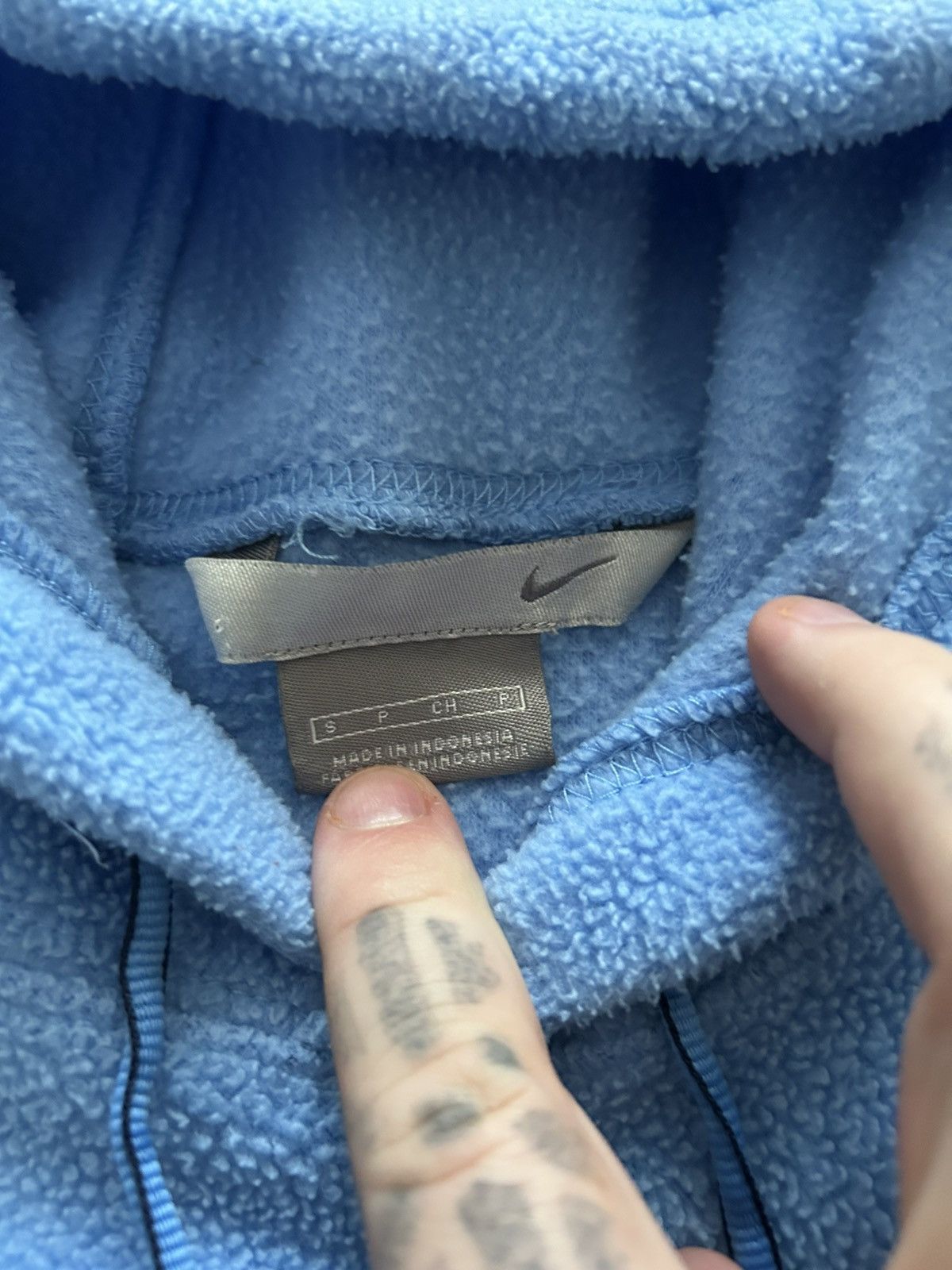 Nike Vintage Nike Fleece Hoodie UNC Spellout Size US M / EU 48-50 / 2 - 5 Thumbnail