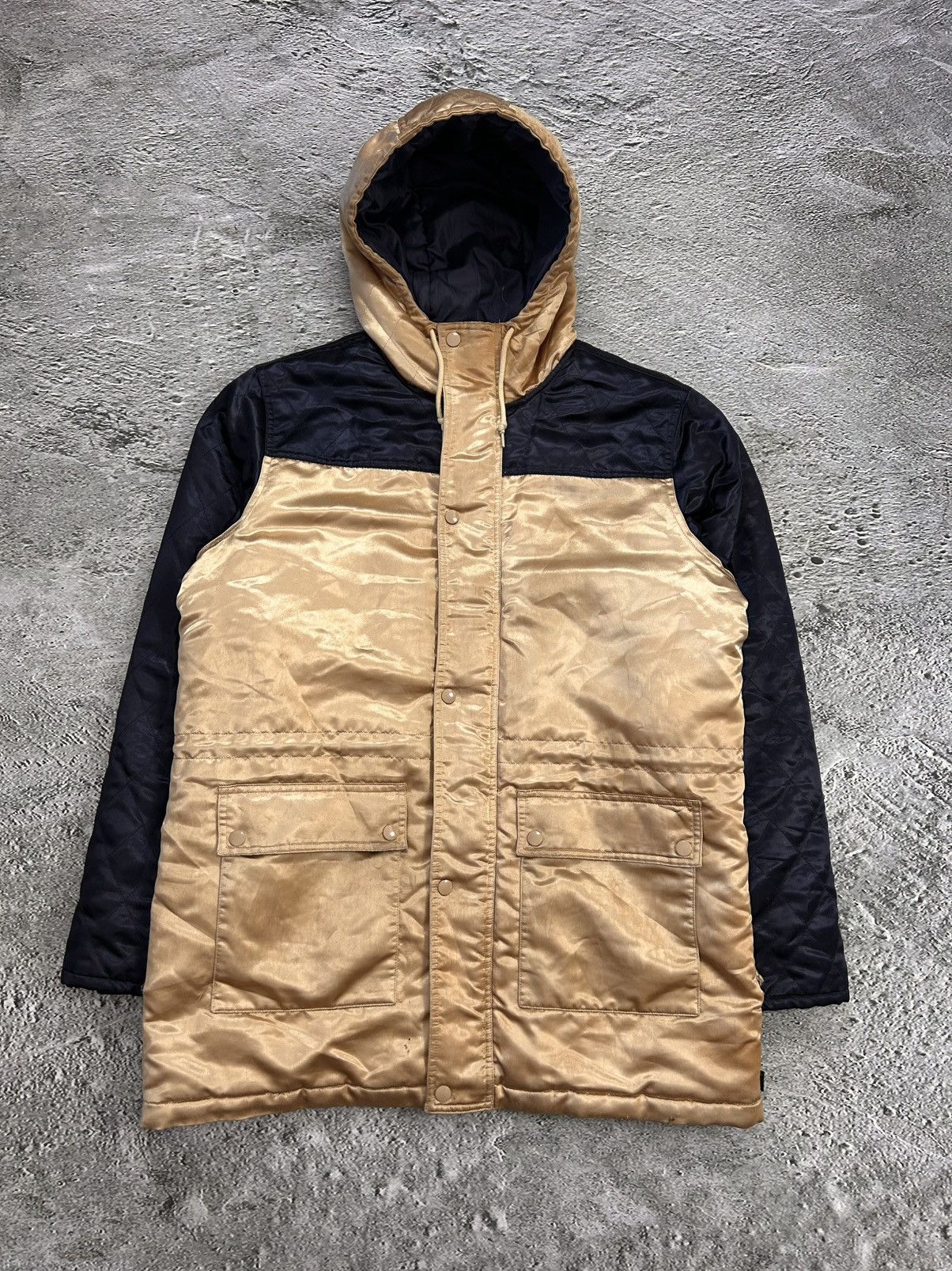Supreme Supreme Quilted Satin Gold/Navy Parka Jacket Big Logo AW14 Size US L / EU 52-54 / 3 - 5 Thumbnail