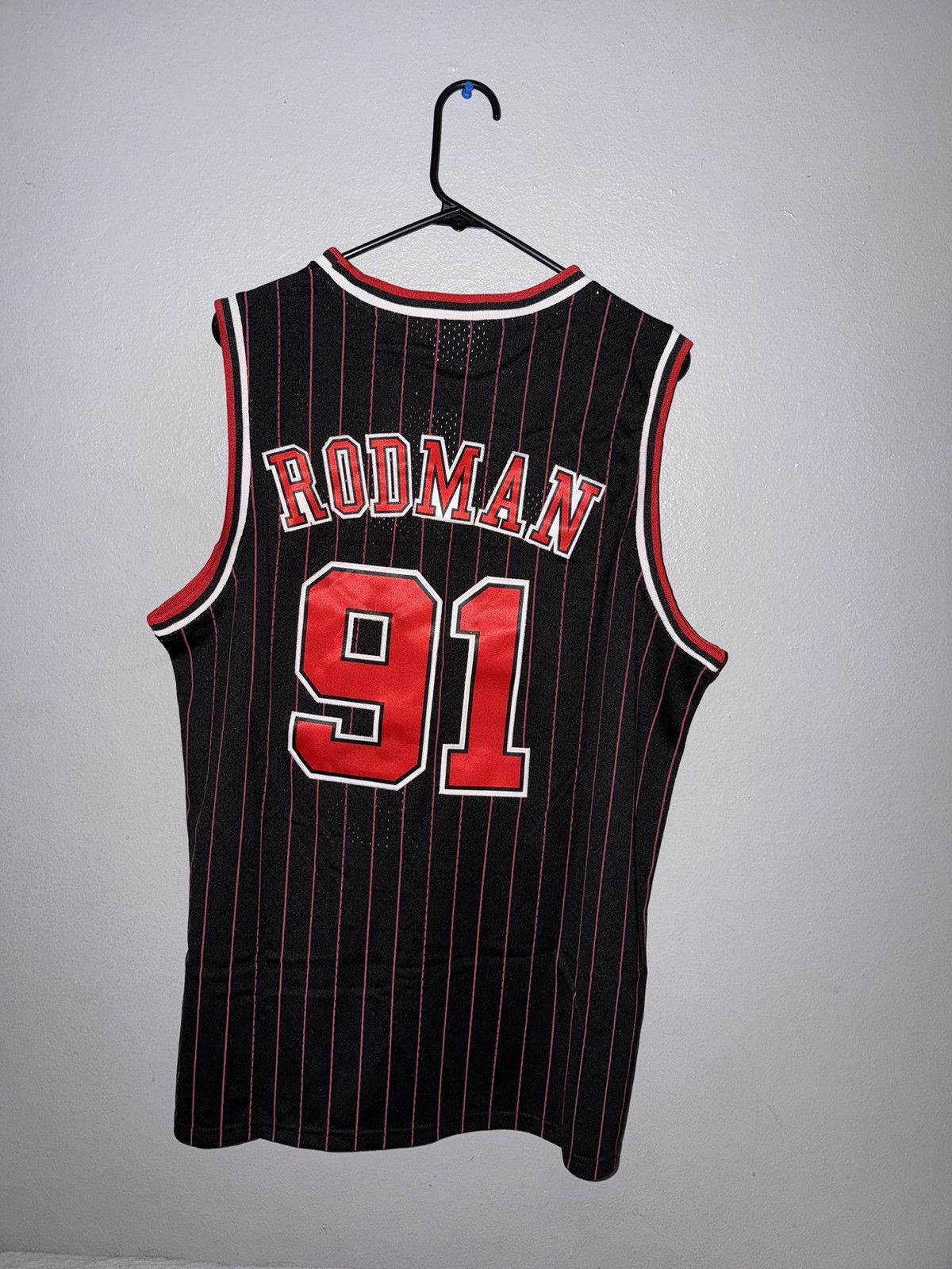 Mitchell & Ness Bulls Dennis Rodman Mitchell & Ness Pinstripe Black Jersey Size US L / EU 52-54 / 3 - 2 Thumbnail