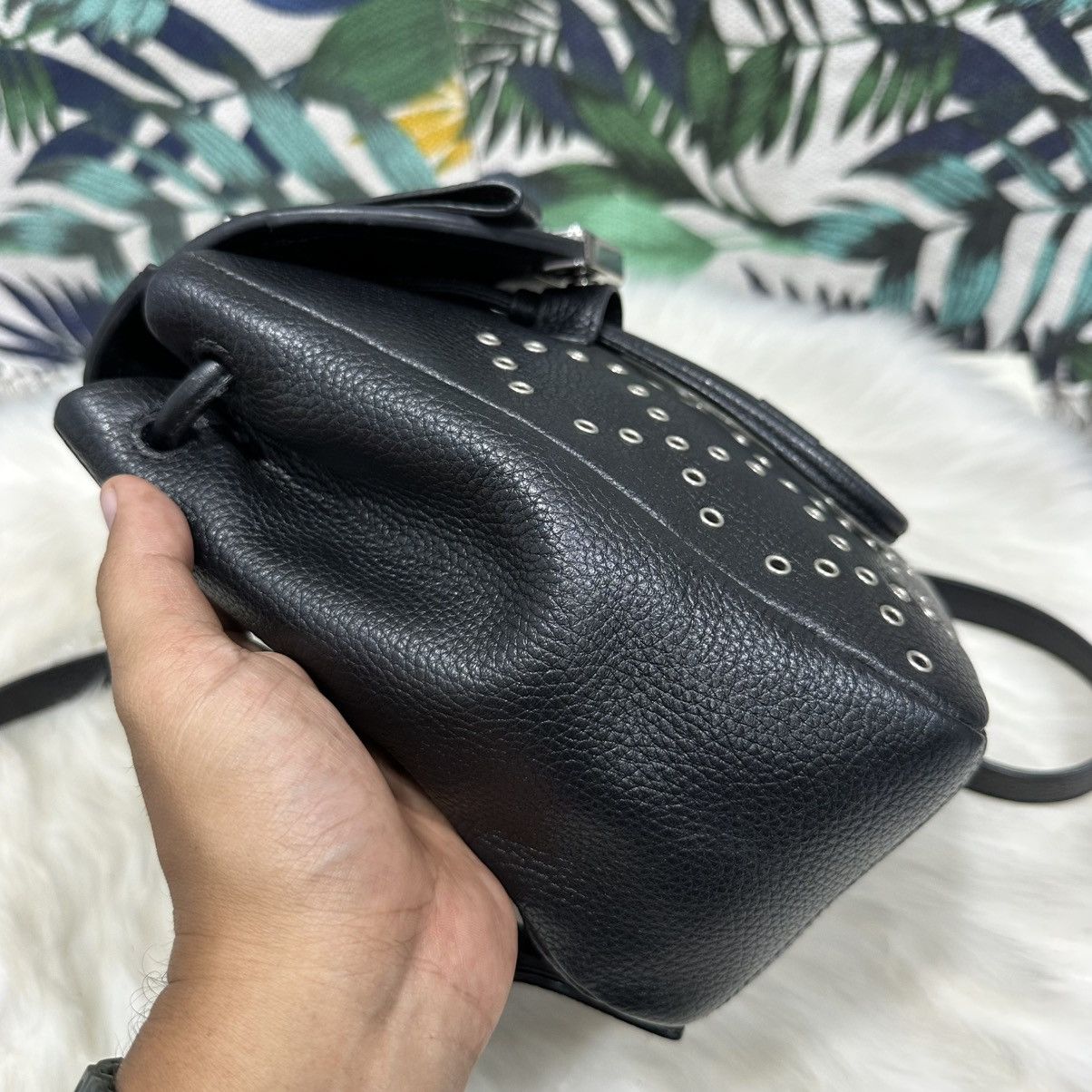 Marc by Marc Jacobs Authentic MARC BY MARC JACOBS Leather Backpack Size ONE SIZE - 4 Thumbnail
