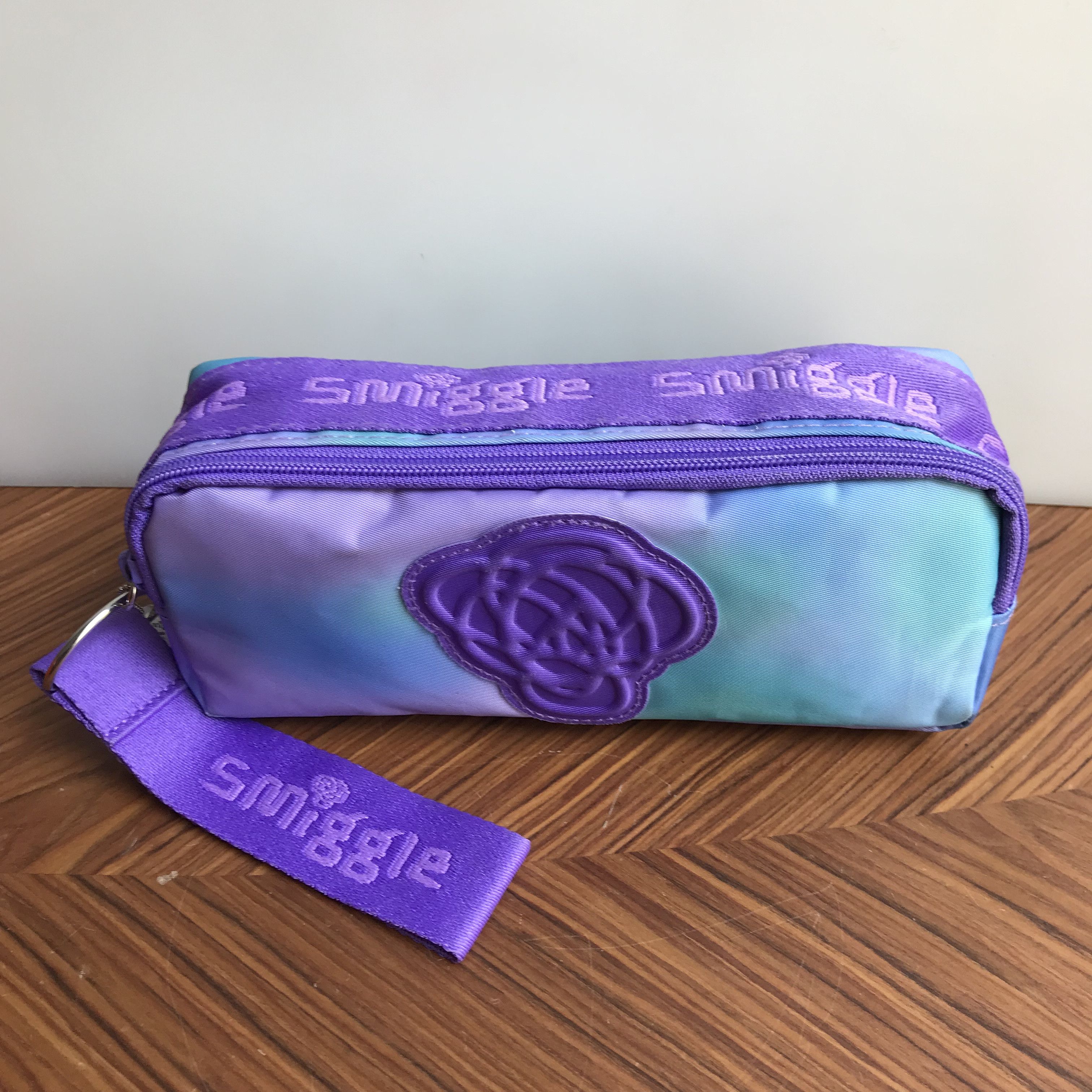 Public School Smiggle Smiggler Oblong pencil Case tepak Store away pens Size ONE SIZE - 2 Thumbnail