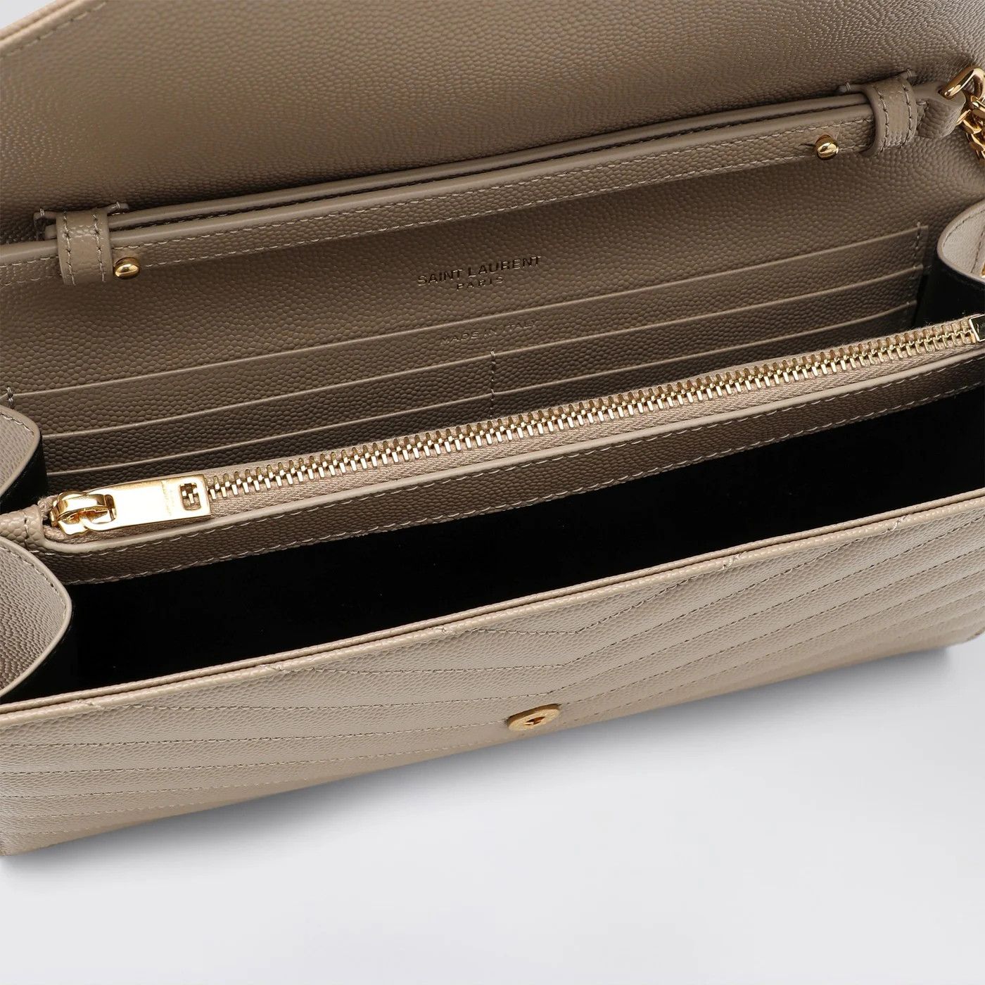 Saint Laurent Paris o1d2blof0526 Size: OS / Cassandre Chain Pouch in Beige Size ONE SIZE - 5 Thumbnail