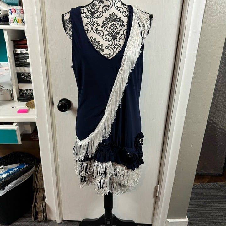 Oleg Cassini Oleg Cassini navy with white fringe flower embellished mini Size XL / US 12-14 / IT 48-50 - 1 Thumbnail