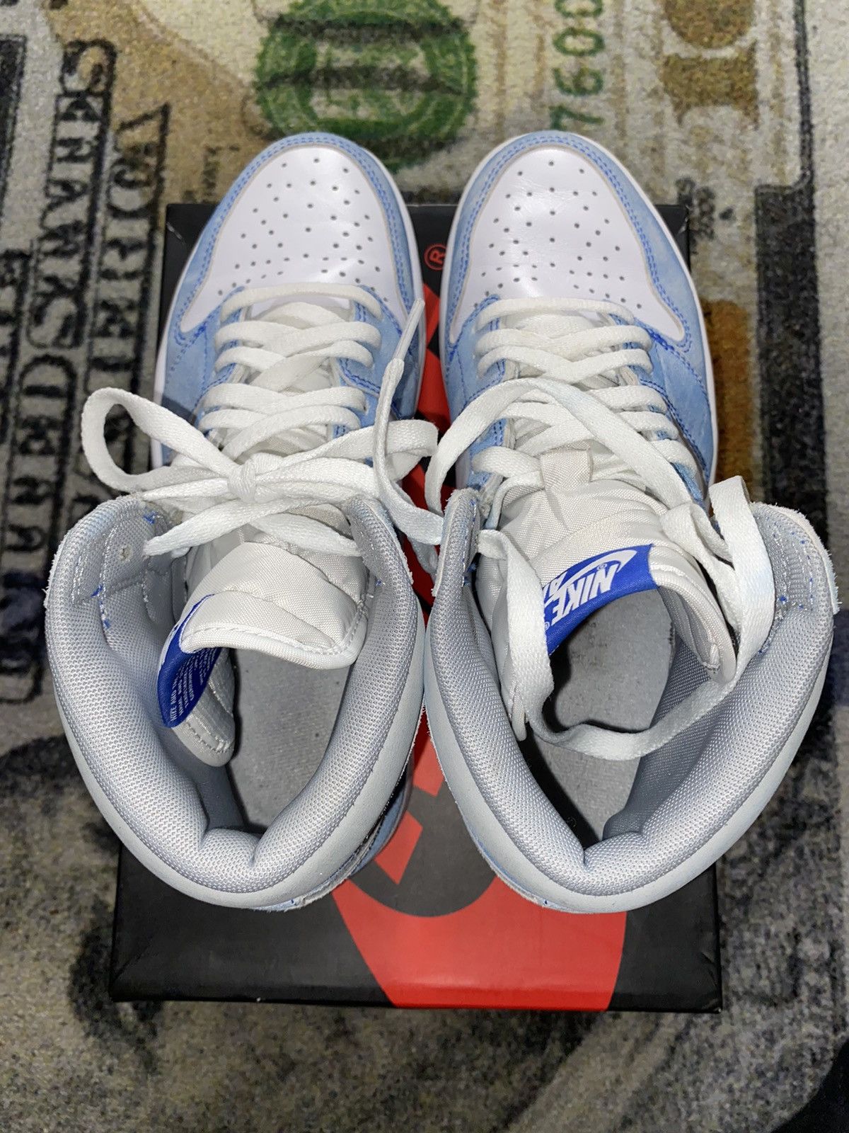 Jordan Brand × Nike Jordan 1 Retro High Hyper Royal Smoke Grey Size US 9.5 / EU 42-43 - 7 Thumbnail