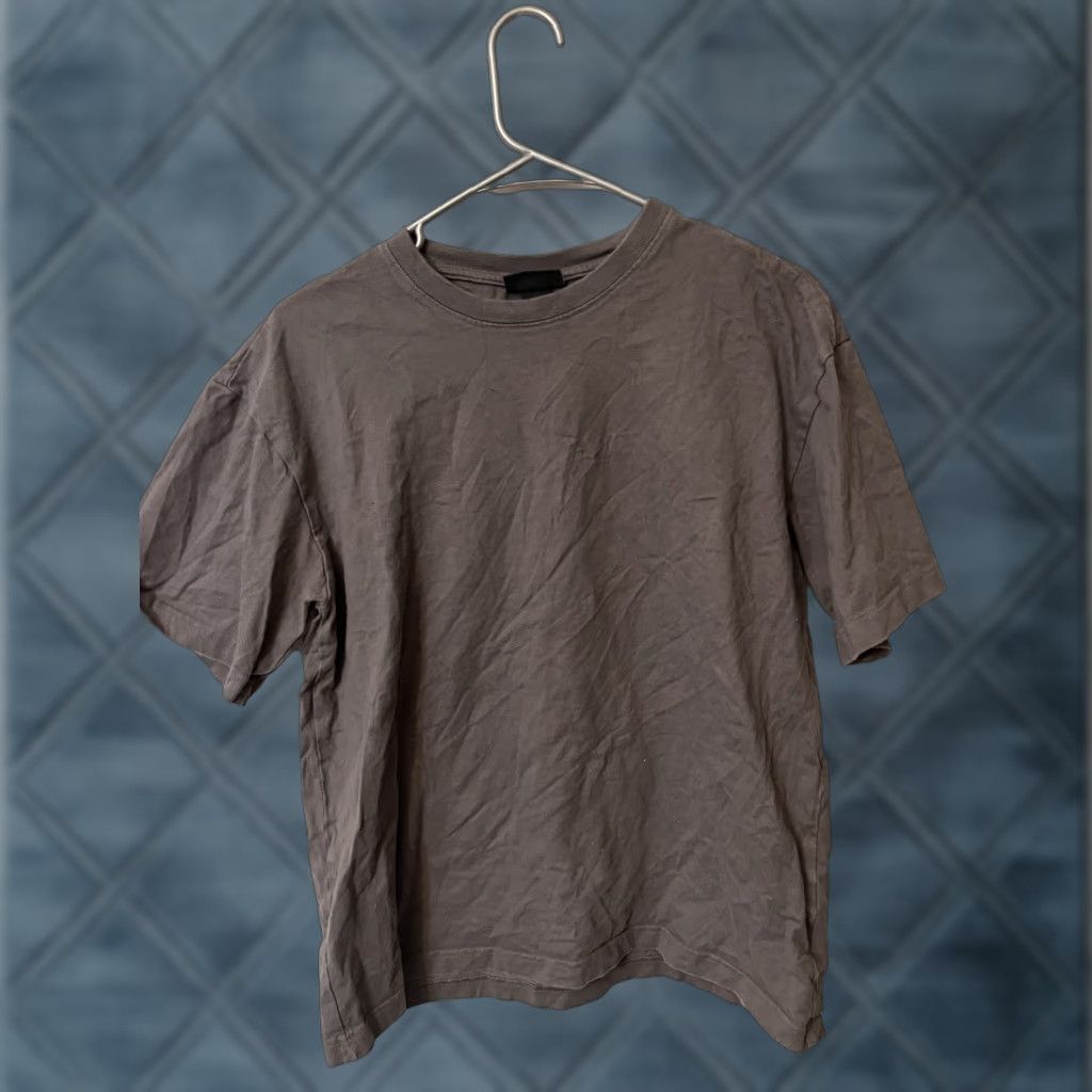 H&M H&M Mens Casual Short Sleeve Crew Neck T-Shirt Size S Gray Dark Loose Fit Mens Shirt Size US S / EU 44-46 / 1 - 1 Thumbnail