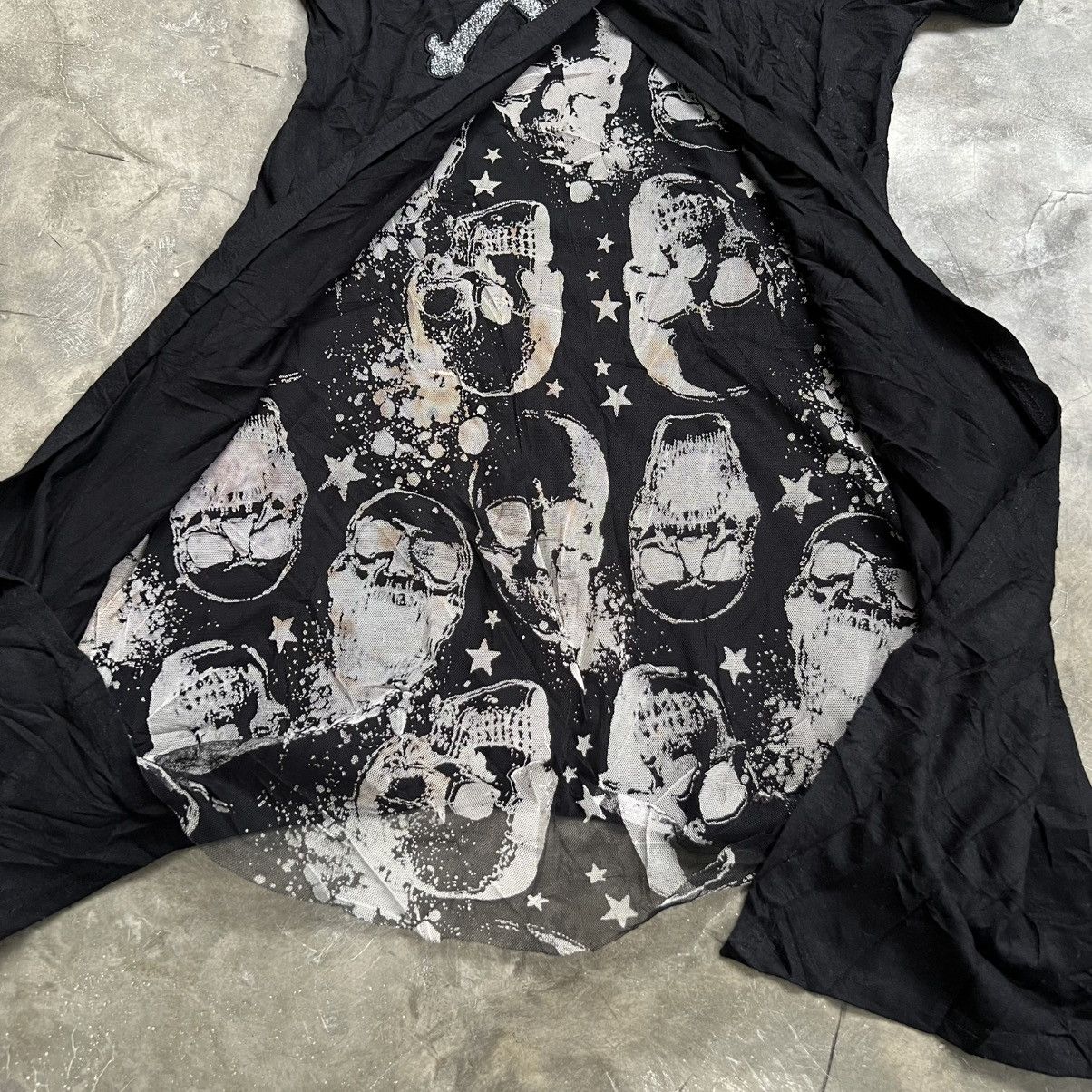 Japanese Brand 2000’s Garnet Japanese Vkei Style Skull Mesh Shirt Size M / US 6-8 / IT 42-44 - 3 Thumbnail