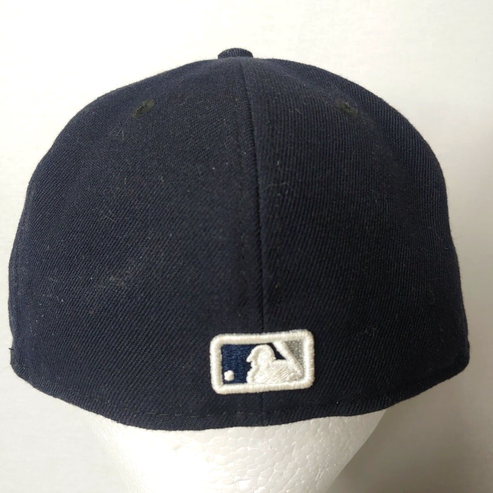 New Era New York Yankees Fitted Baseball Cap Hat 7 1/4 59Fifty On-Field MLB Blue Boy Mens Cap Size ONE SIZE - 4 Thumbnail