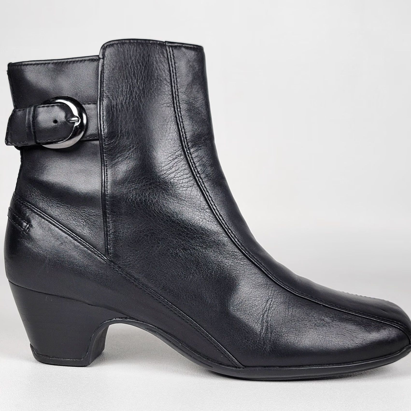 Clarks Clarks Artisan Dara III Womens Black Leather Ankle Boots Size 9.5 N Size US 10 / IT 40 - 3 Thumbnail