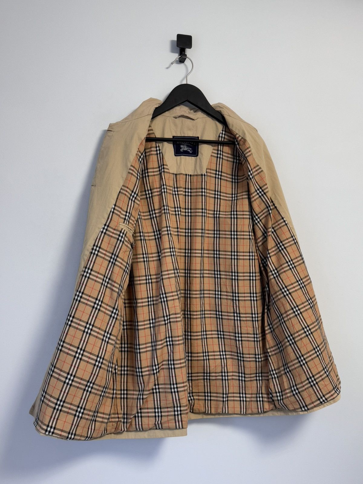 Burberry Burberry’s Vintage Jacket Coats Women’s Luxury Size L / US 10 / IT 46 - 1 Thumbnail