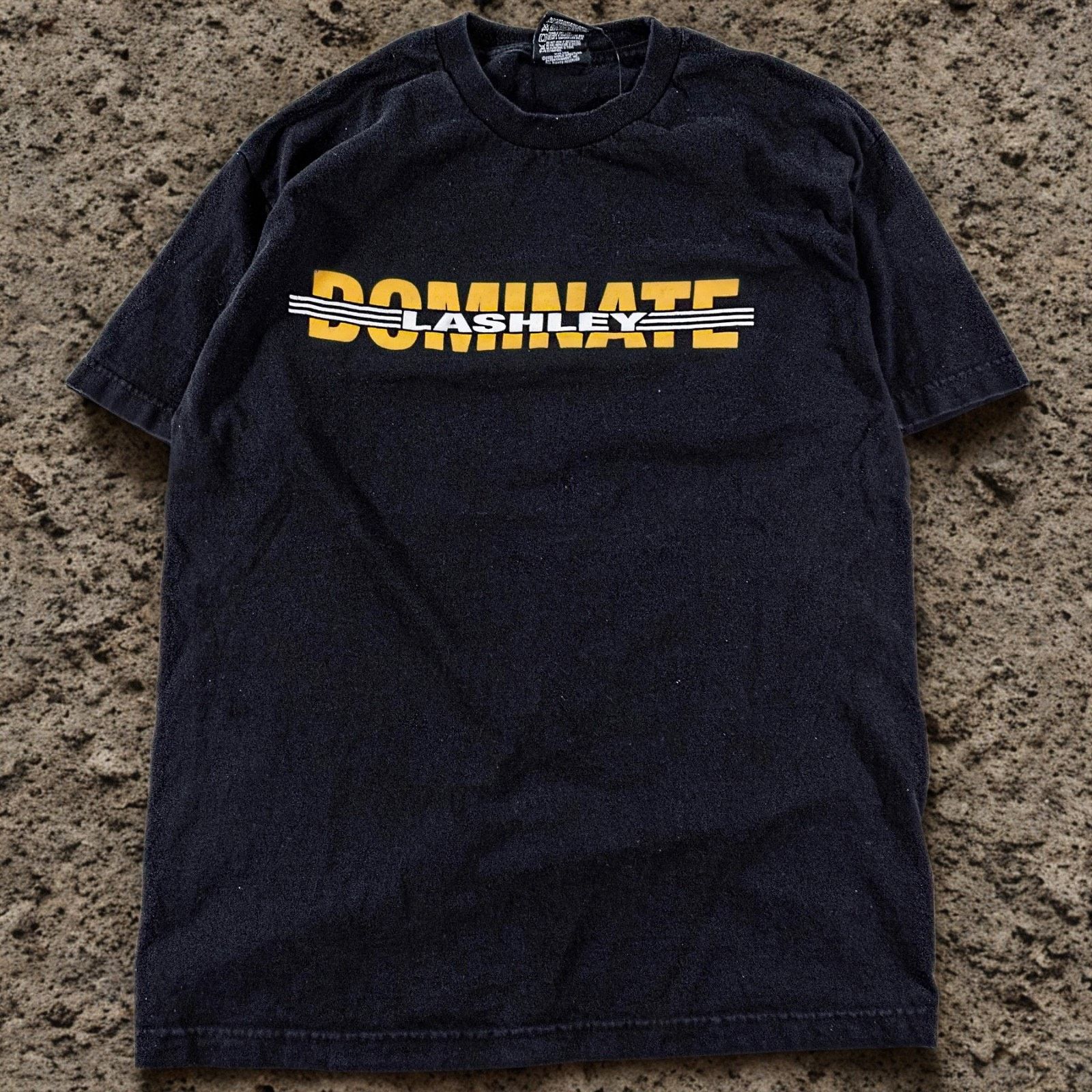 WWE WWE Bobby Lashley Dominate T-Shirt L Wrestling Vintage 2002 Size US L / EU 52-54 / 3 - 1 Thumbnail
