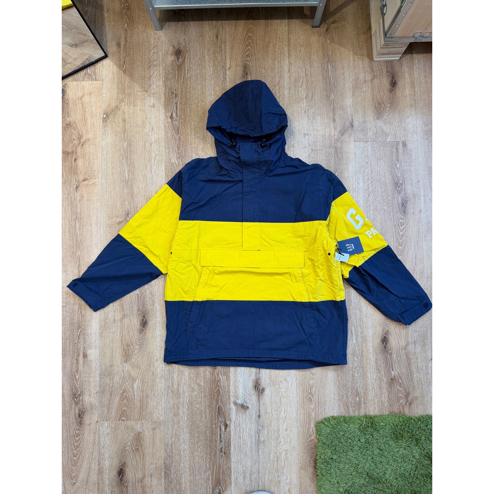 Gap Palace x Gap Windbreaker Anorak Navy Blue Yellow Logo NWT Size US S / EU 44-46 / 1 - 1 Thumbnail