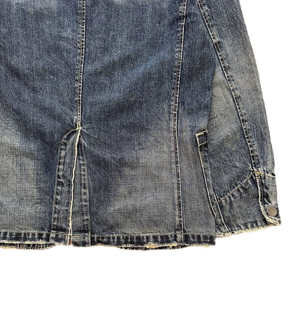 Levi's Vintage Clothing Levis Thrashed Sun Faded Denim Jacket Size US S / EU 44-46 / 1 - 13 Thumbnail