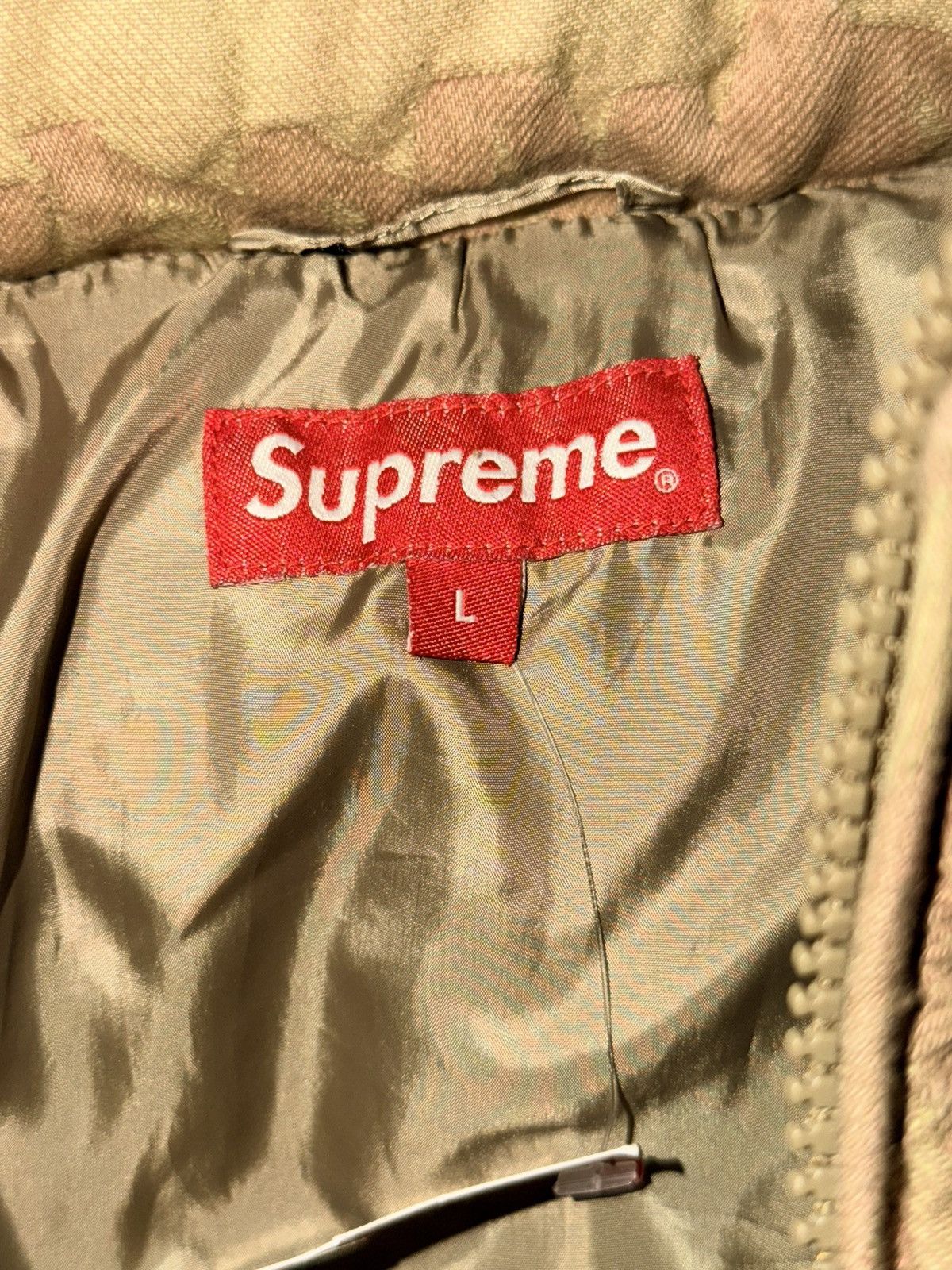 Supreme Supreme Fat Tip Jacquard Denim Puffer Jacket Olive Size L Size US L / EU 52-54 / 3 - 3 Thumbnail