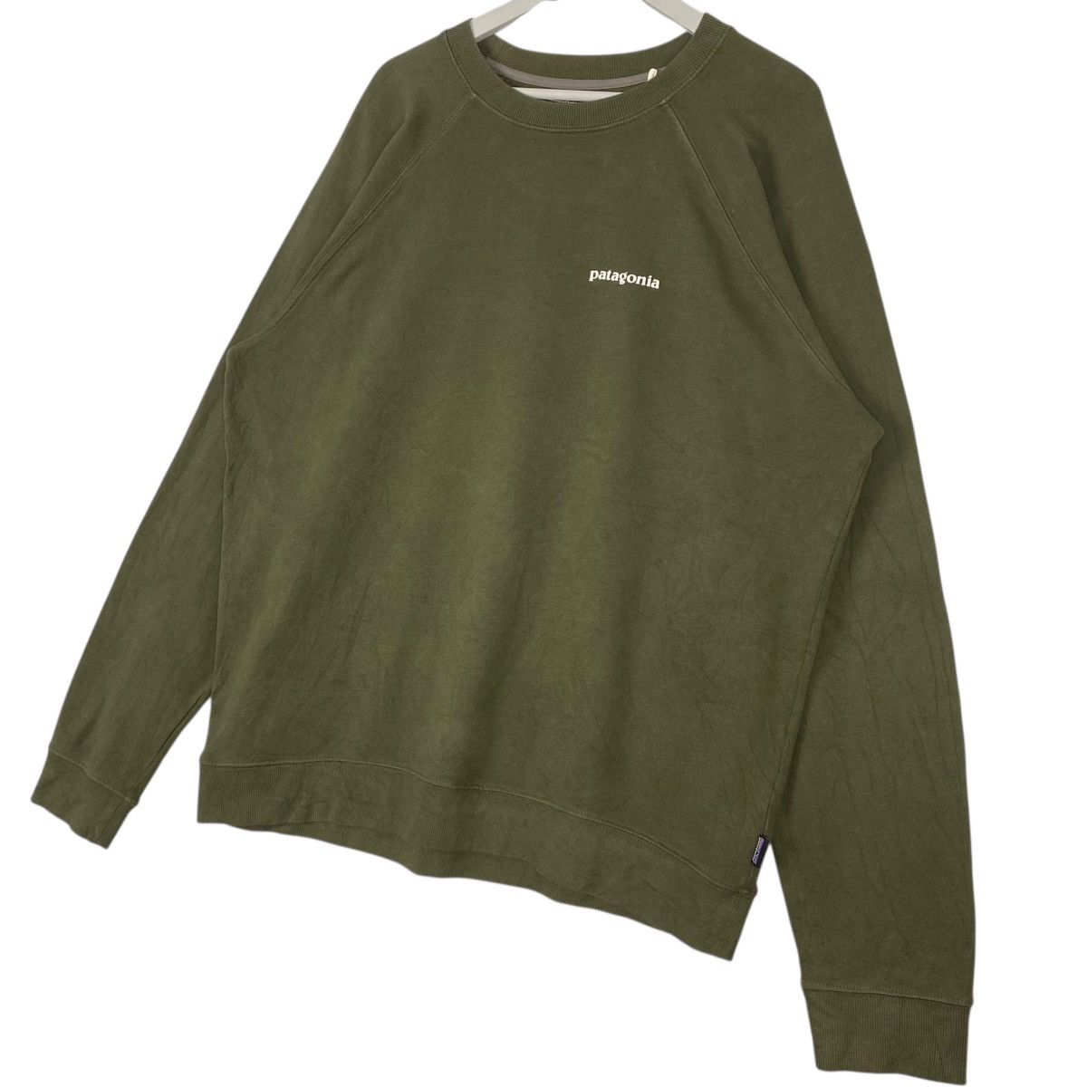 Other Vintage Patagonia Sweatshirt Crewneck Back Hit Olive Green Size US L / EU 52-54 / 3 - 2 Thumbnail