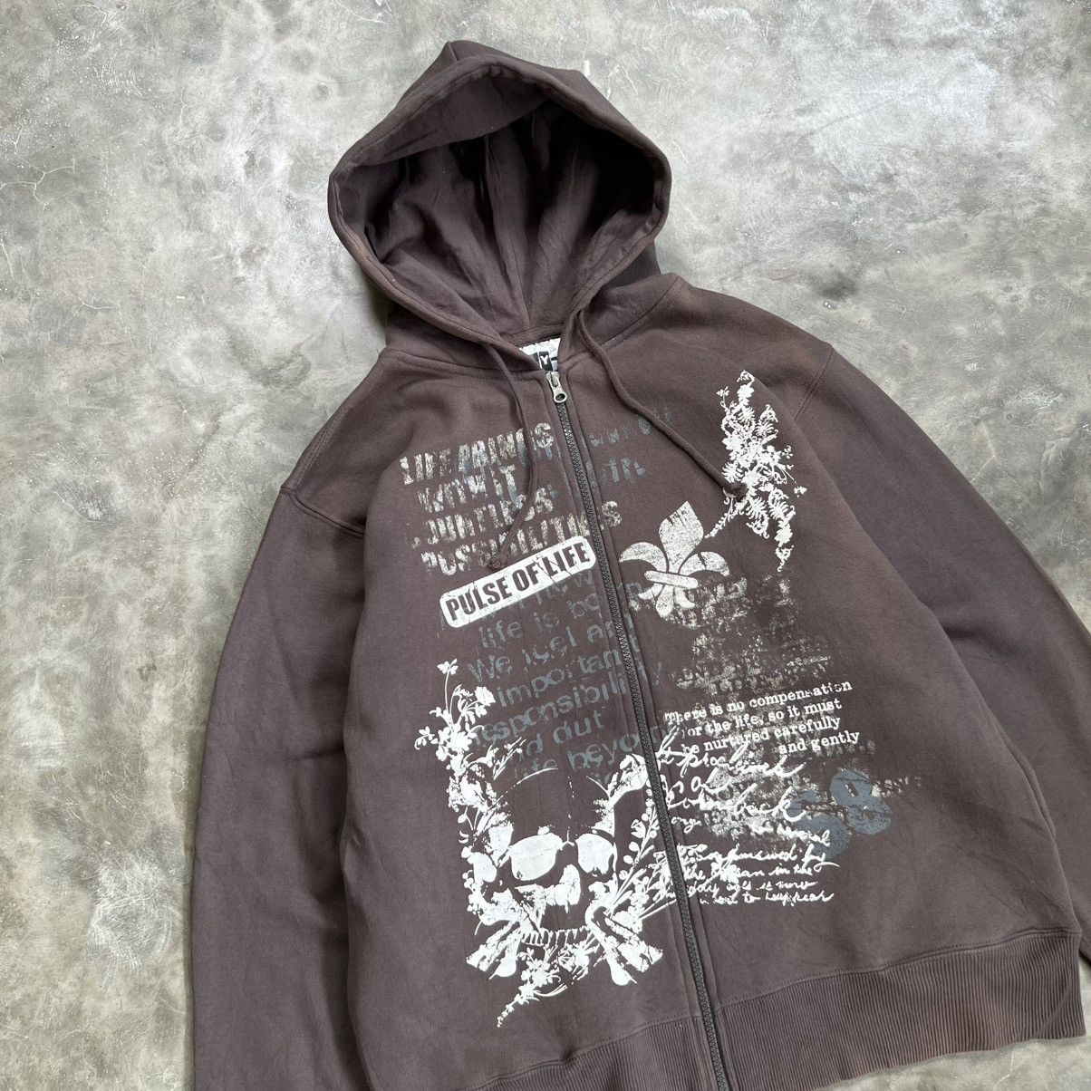 Seditionaries 2000s Bay Leaf Vkei Style Faded Poem Skull Hoodie Size US M / EU 48-50 / 2 - 2 Thumbnail