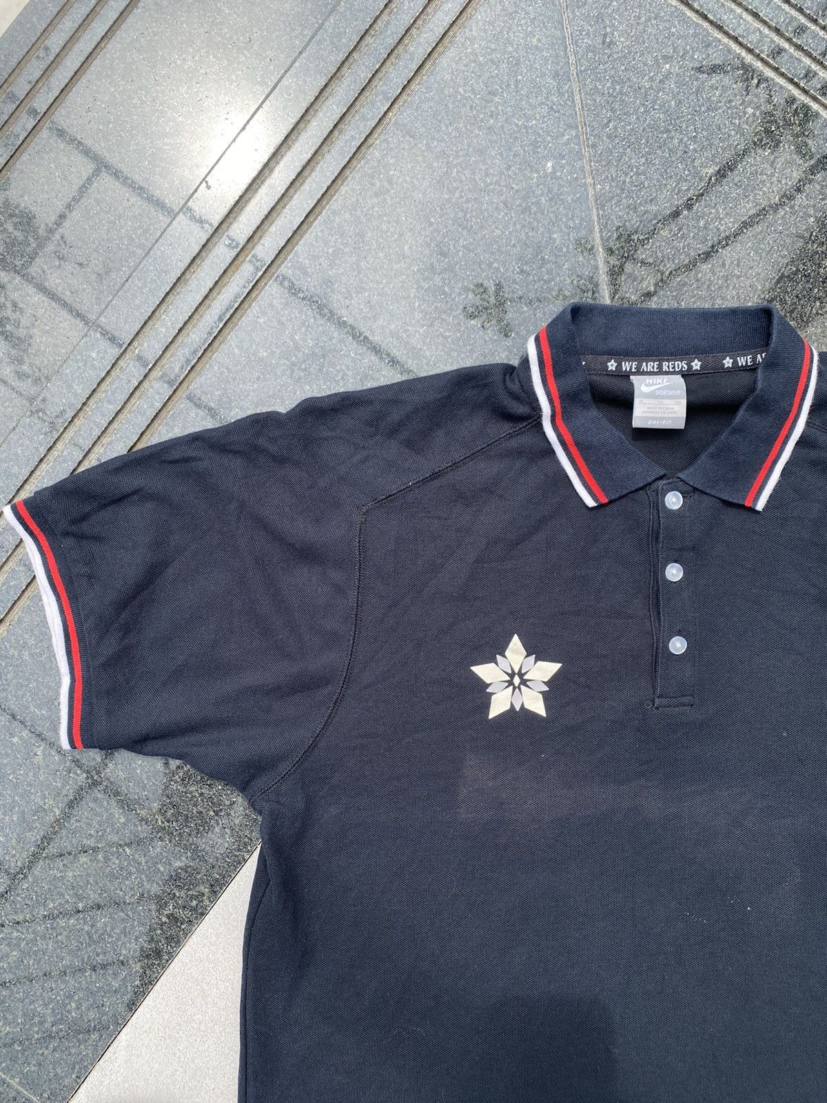 Nike × Vintage 90S NIKE RARE REDS MULTI LOGO RETRO Y2K POLO TEE Size US XL / EU 56 / 4 - 3 Thumbnail