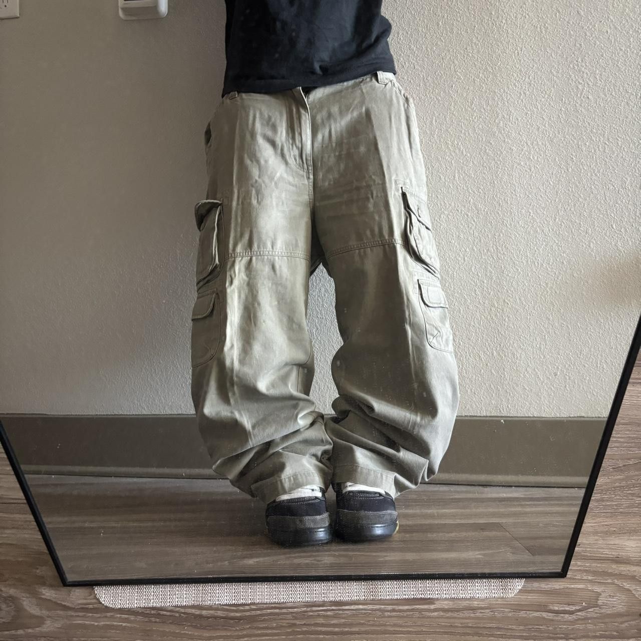 Vintage Crazy Vintage Y2K/2000s Baggy Khaki Streetwear Skater Cargo Pants! 36x30 Size US 36 / EU 52 - 1 Thumbnail