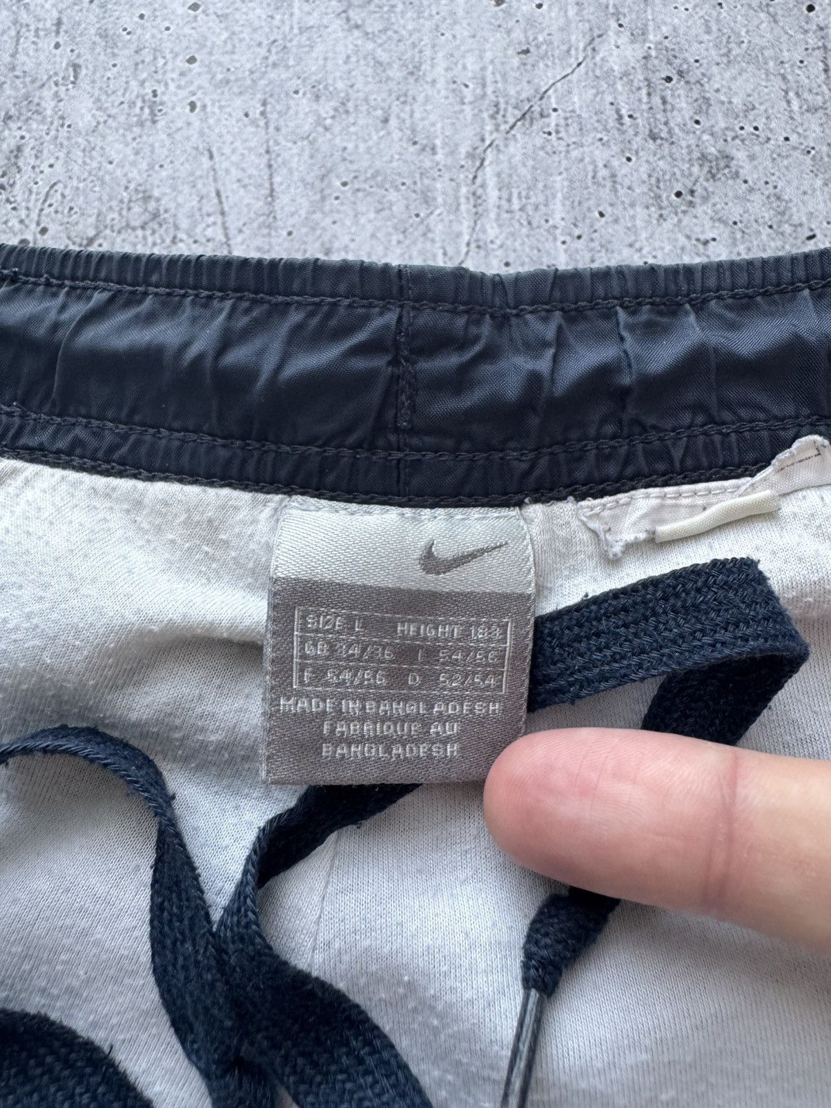 Nike Nike vintage nylon pants drill y2k Size US 36 / EU 52 - 8 Thumbnail