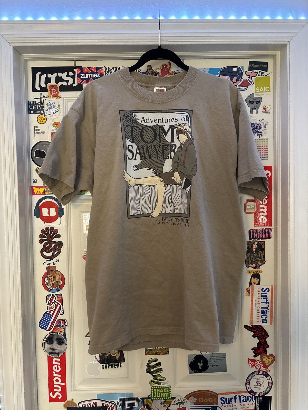 Vintage Vintage Tom Sawyer Hannibal, Missouri shirt Size US XL / EU 56 / 4 - 1 Thumbnail
