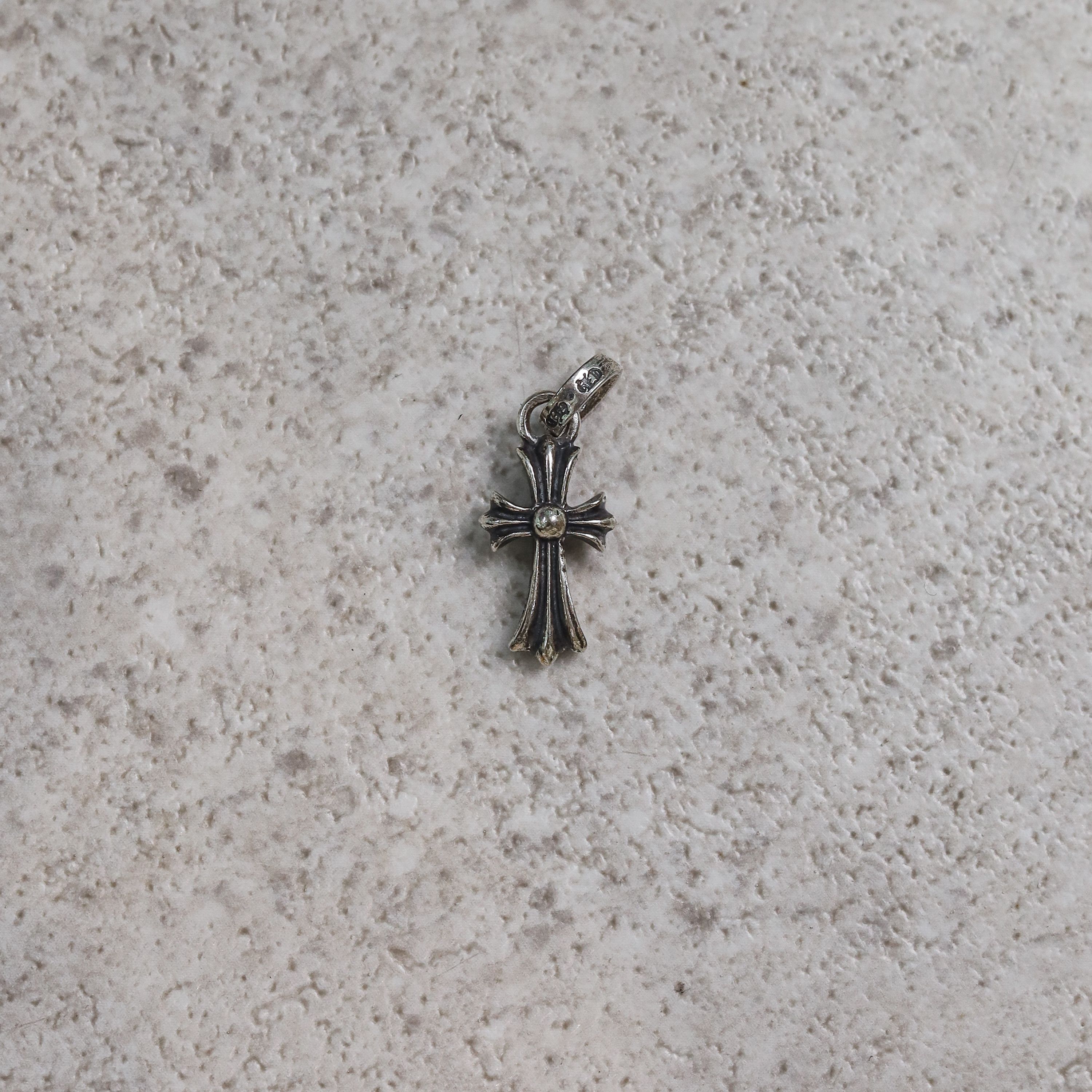 Chrome Hearts CHROME HEARTS Cross Baby Fat Charm SILVER Size ONE SIZE - 1 Thumbnail