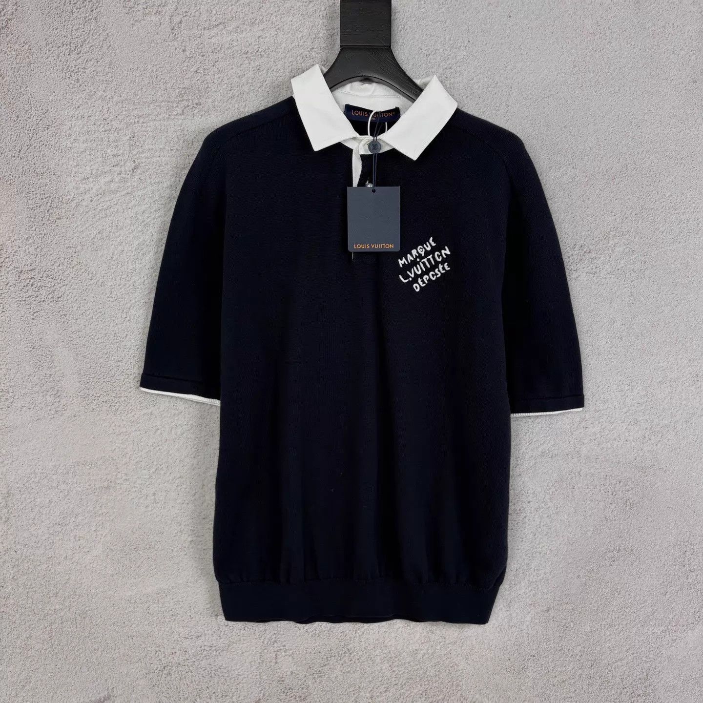 Louis Vuitton LV Logo Embroidery Pearl Button SS Polo Men's Navy Size US M / EU 48-50 / 2 - 1 Thumbnail