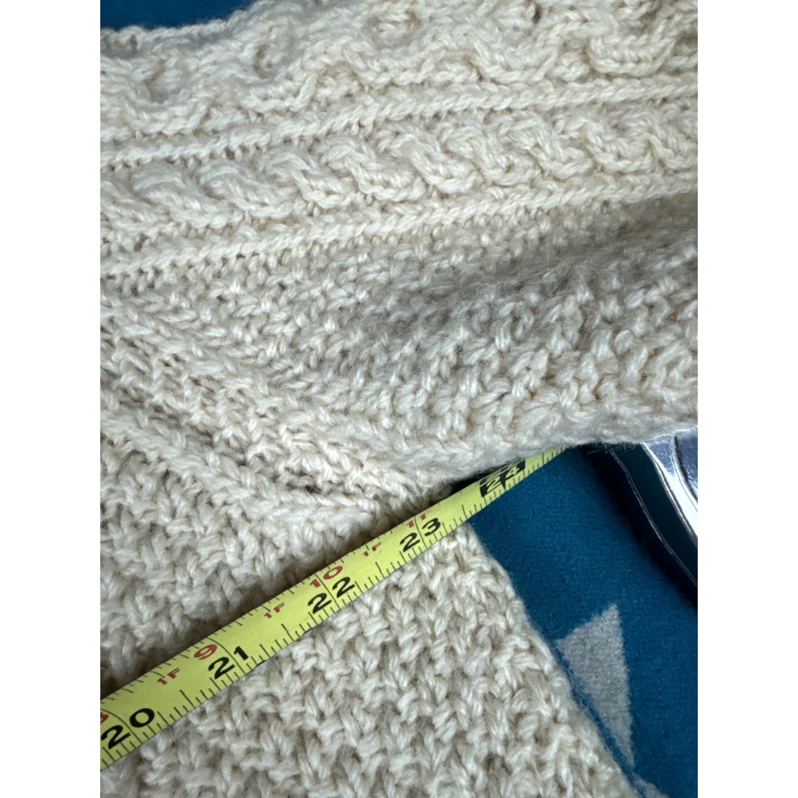 Vintage VINTAGE Carrais Irish Bainin Wool Fisherman Cardigan Sweater Cable Knit Ivory Mens Regular Long Sleeve Buttoned Knit Size US M / EU 48-50 / 2 - 8 Thumbnail