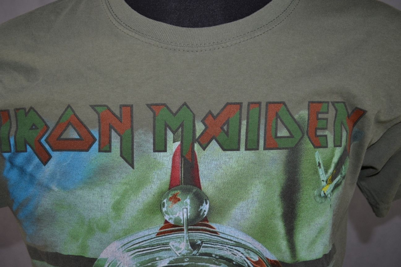 Band Tees Iron Maiden Legacy Of The Beast 2018 Tour T-Shirt tee Size US XL / EU 56 / 4 - 7 Thumbnail