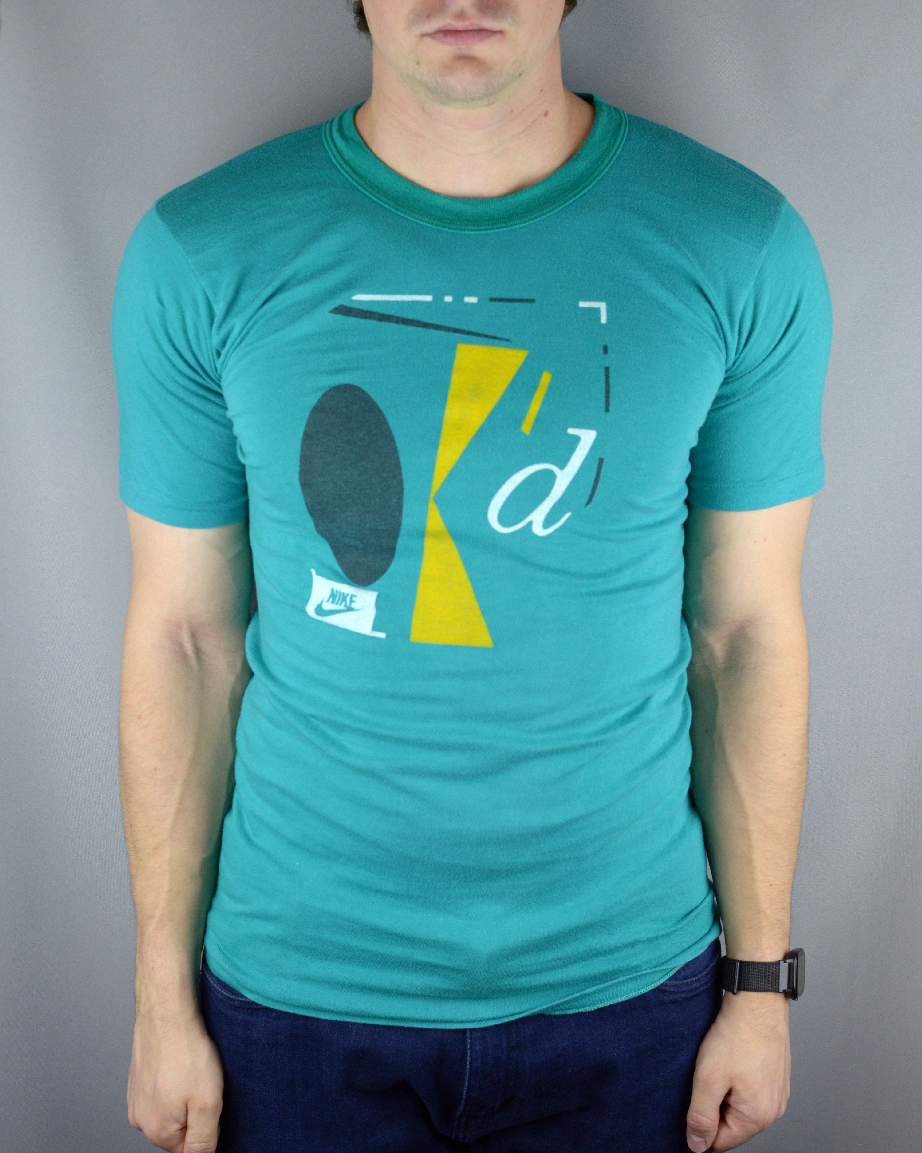 Nike Vintage Nike Blue Tag 80s t shirt Size US M / EU 48-50 / 2 - 1 Thumbnail