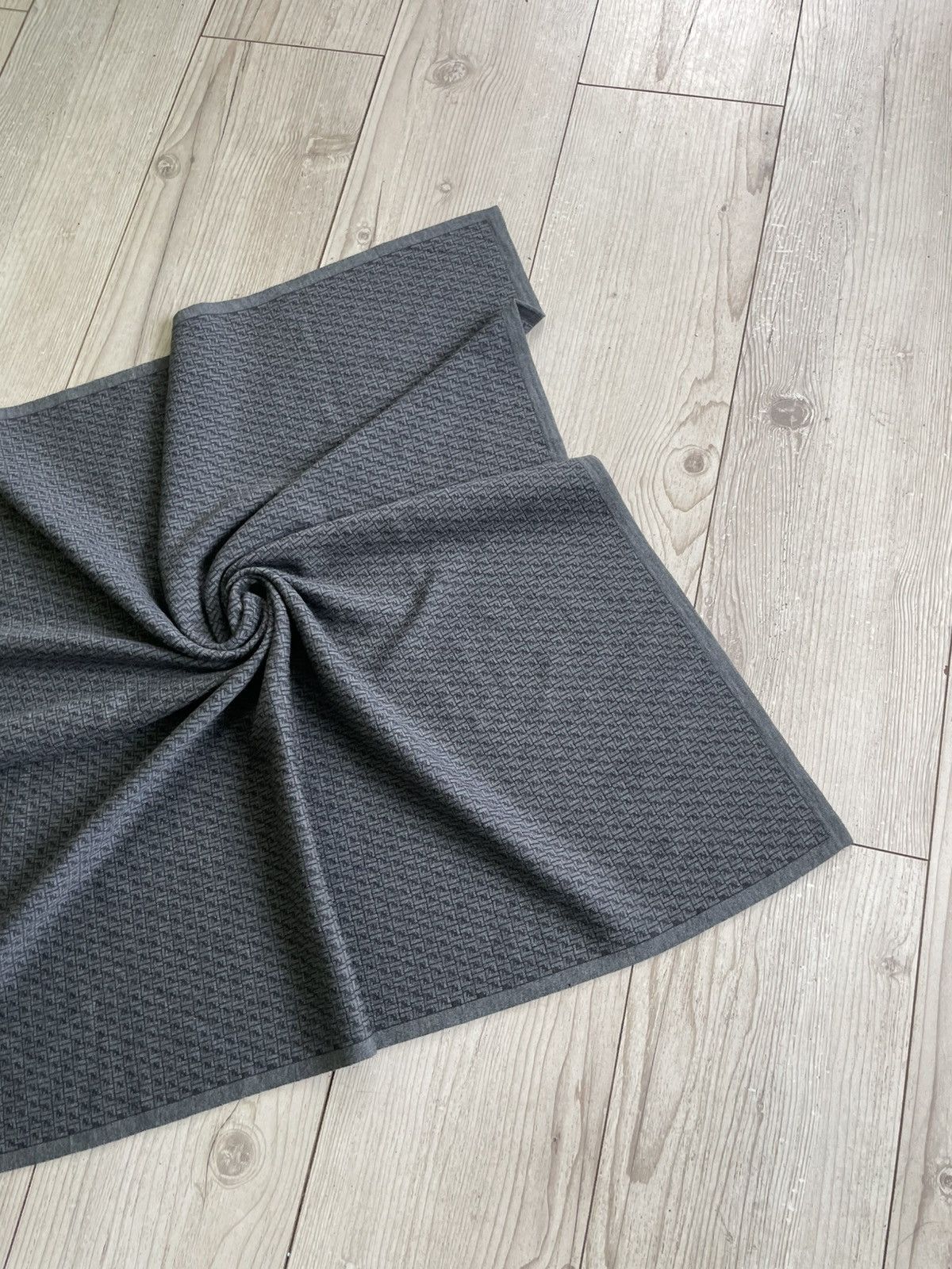 Fendi Fendi Monogram Wool Scarf Size ONE SIZE - 3 Thumbnail