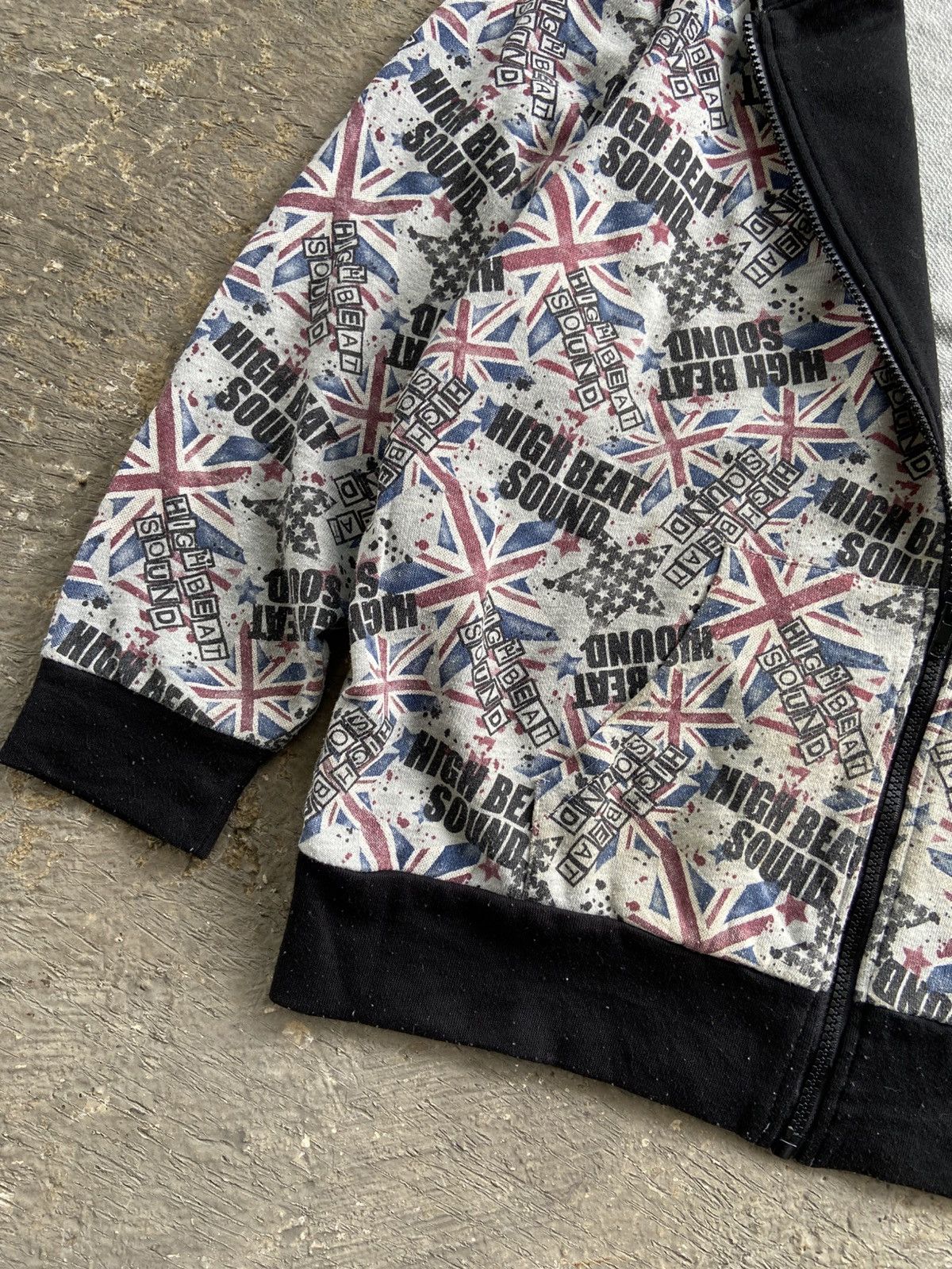 Hysteric Glamour 2000s Colza - Printed Flag AOP Zip Hoodie Size US L / EU 52-54 / 3 - 11 Thumbnail