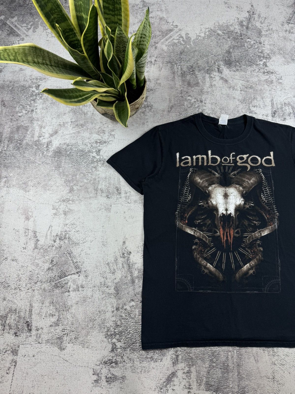 Band Tees Lamb Of God 2013 Men’s Metal Rock Tour Rap Faded Merch Devil Band T Shirt Jersey Size US XL / EU 56 / 4 - 2 Thumbnail