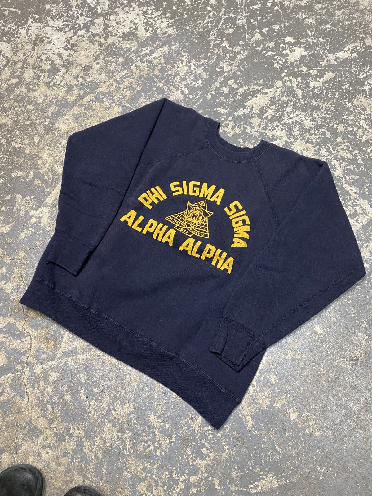 Champion × Vintage True Vintage 50s/60s Phi Sigma Sigma Alpha Alpha Crewneck Size US S / EU 44-46 / 1 - 2 Thumbnail