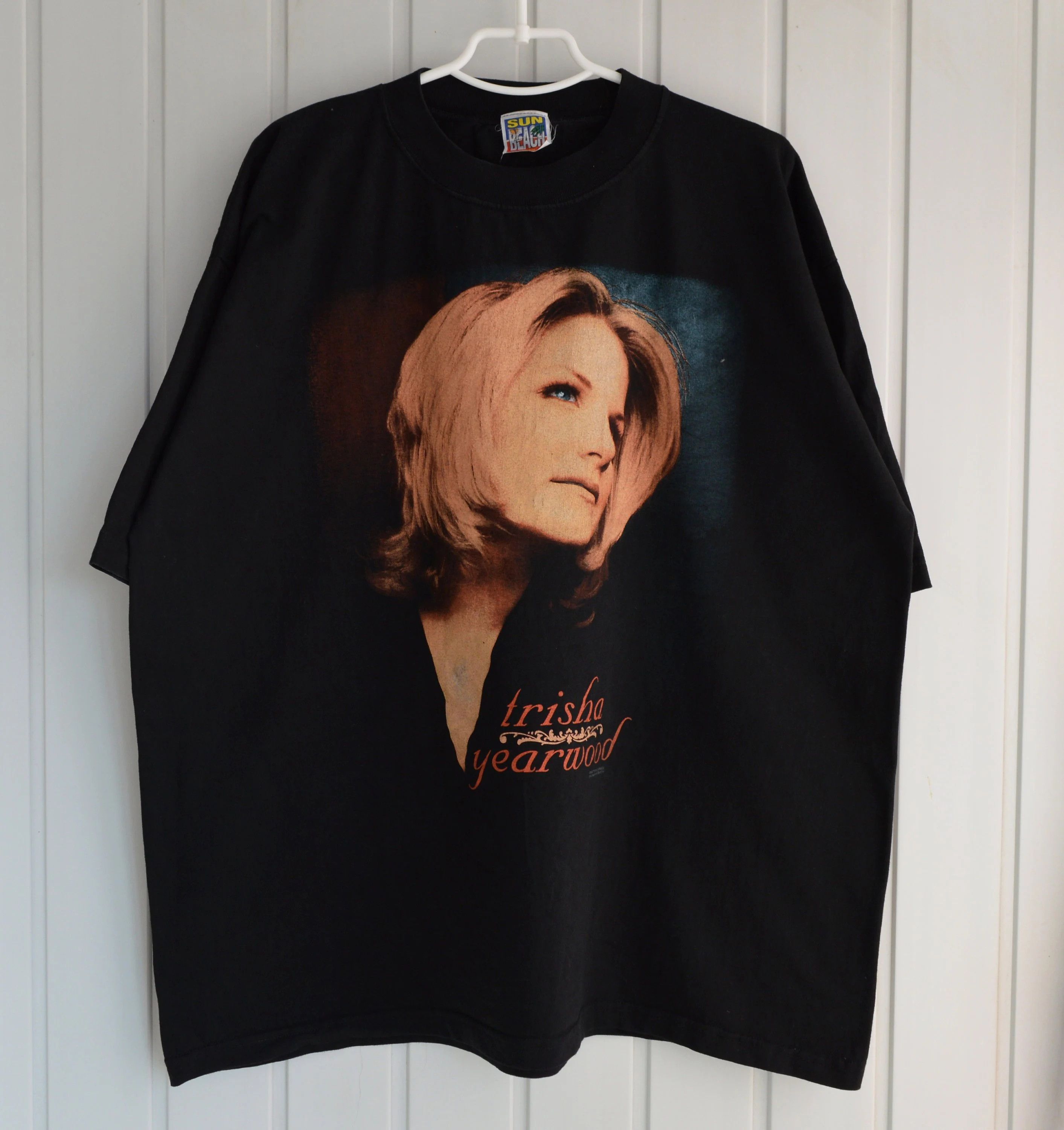 Vintage Vintage Trisha Yearwood 1997 European tour t shirt Size US XXL / EU 58 / 5 - 1 Thumbnail
