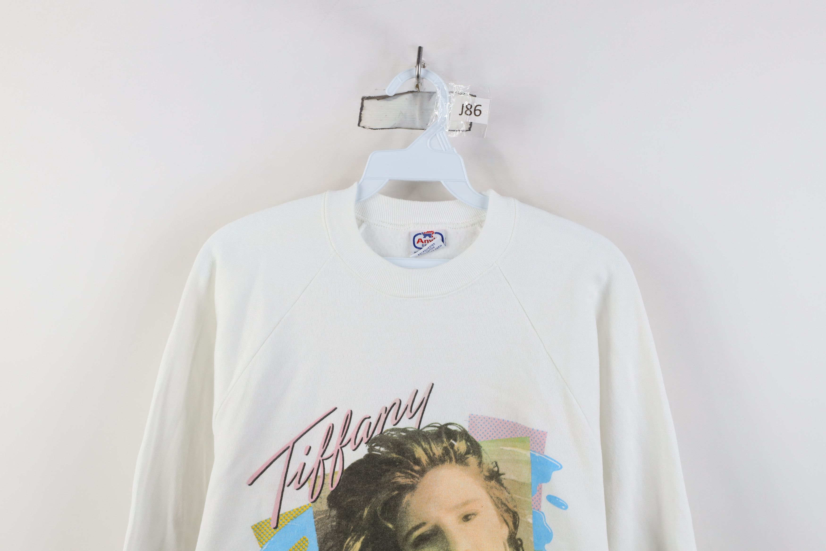 Vintage Vintage 80s Pop Singer Tiffany Crewneck Sweatshirt White USA Size M / US 6-8 / IT 42-44 - 2 Thumbnail