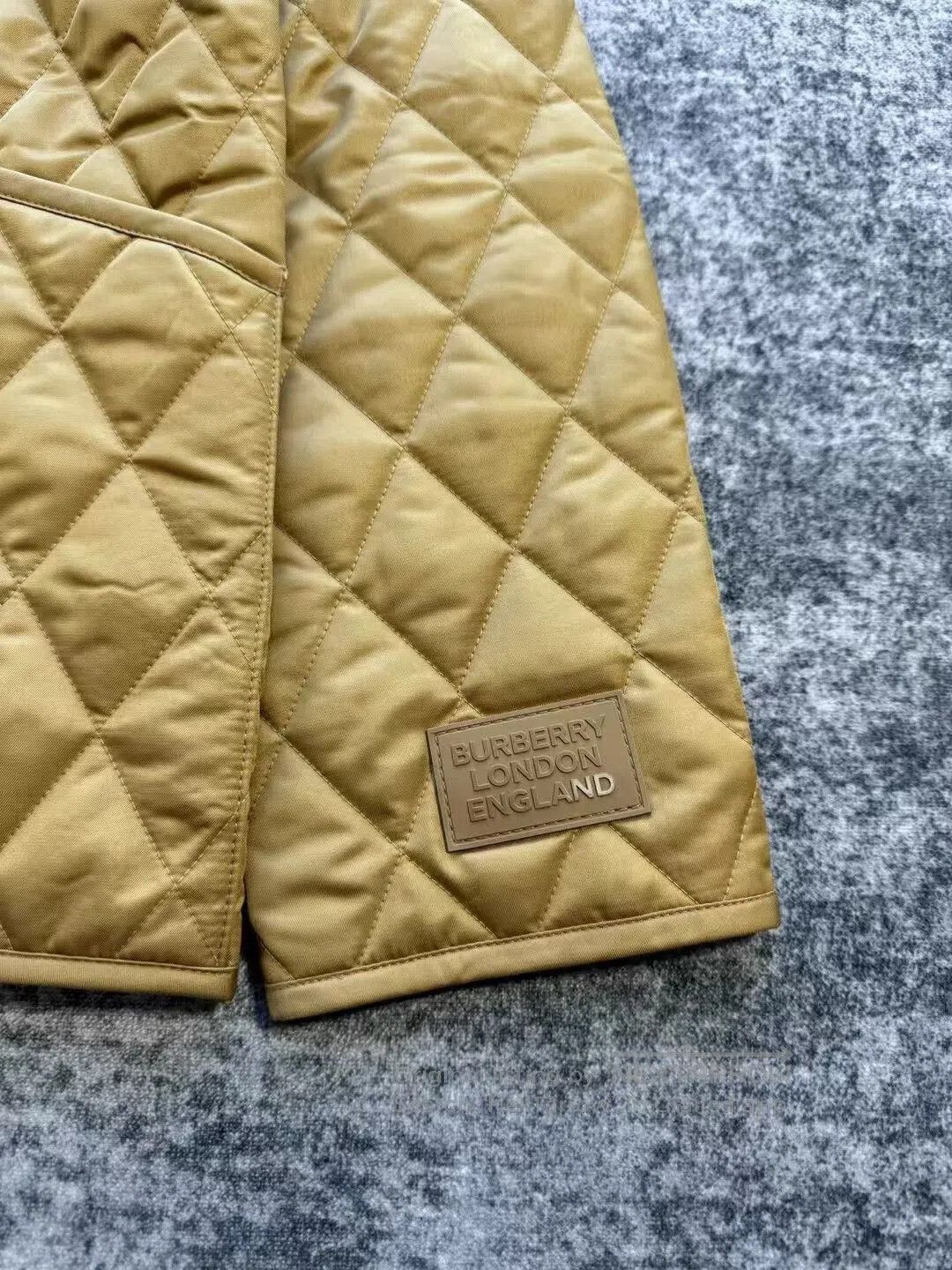 Burberry burberry quilted yellow cotton jacket. Size S / US 4 / IT 40 - 3 Thumbnail