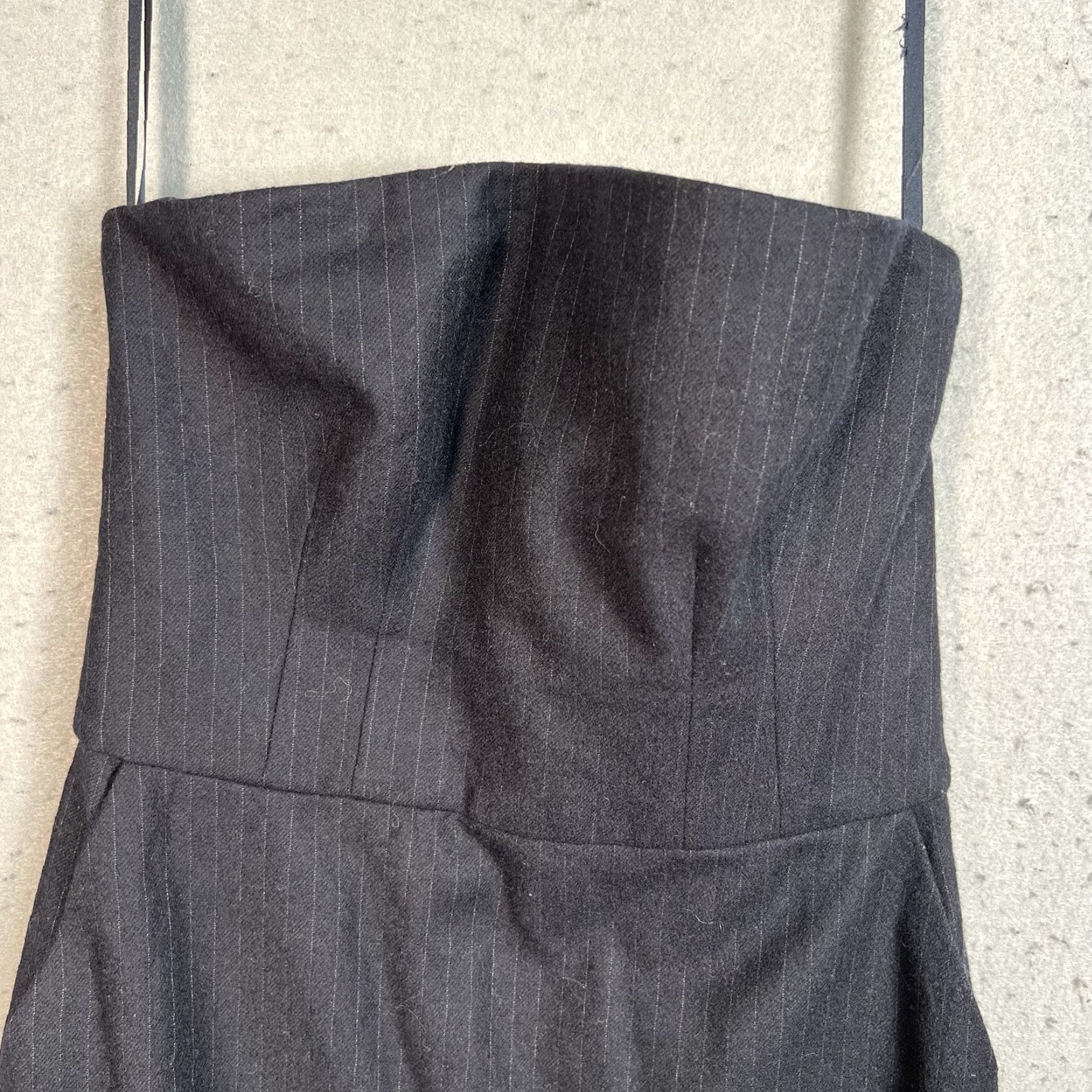 Club Monaco VINTAGE Club Monaco Dress Adult Womens Sz 2 Gray Wool Blend Pin Stripe Strapless Bubble Mini Womens Size XS / US 0-2 / IT 36-38 - 5 Thumbnail