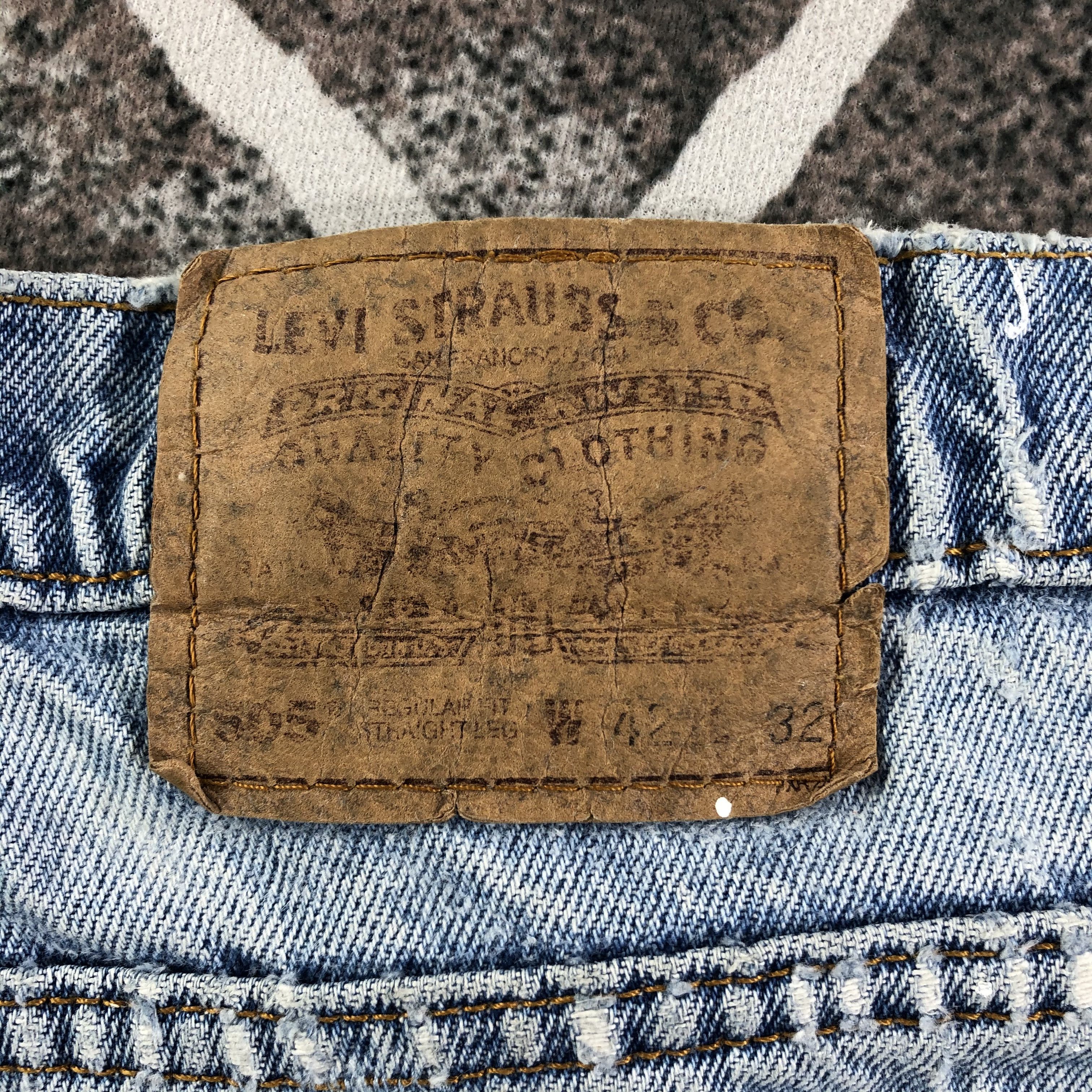Levi's Vintage Levis 505 Jeans Painted Denim KJ1891 Size US 41 - 5 Thumbnail