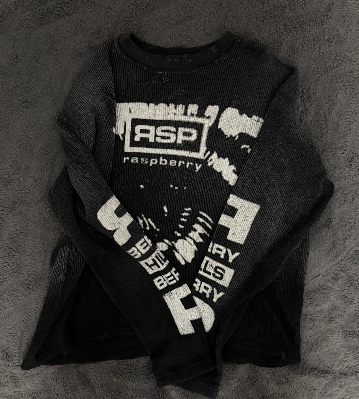 GV Gallery Raspberry Hills Crop Thermal Long Sleeve
