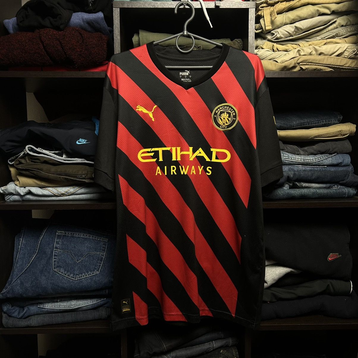 Puma Mens Puma Manchester United Etihad Soccer jersey size L Size US L / EU 52-54 / 3 - 1 Thumbnail