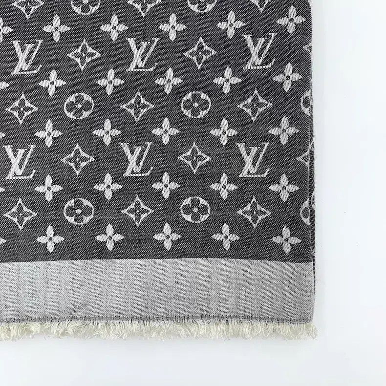 Louis Vuitton Louis Vuitton Dark grey logo presbyopic full print mulberr Size ONE SIZE - 4 Thumbnail