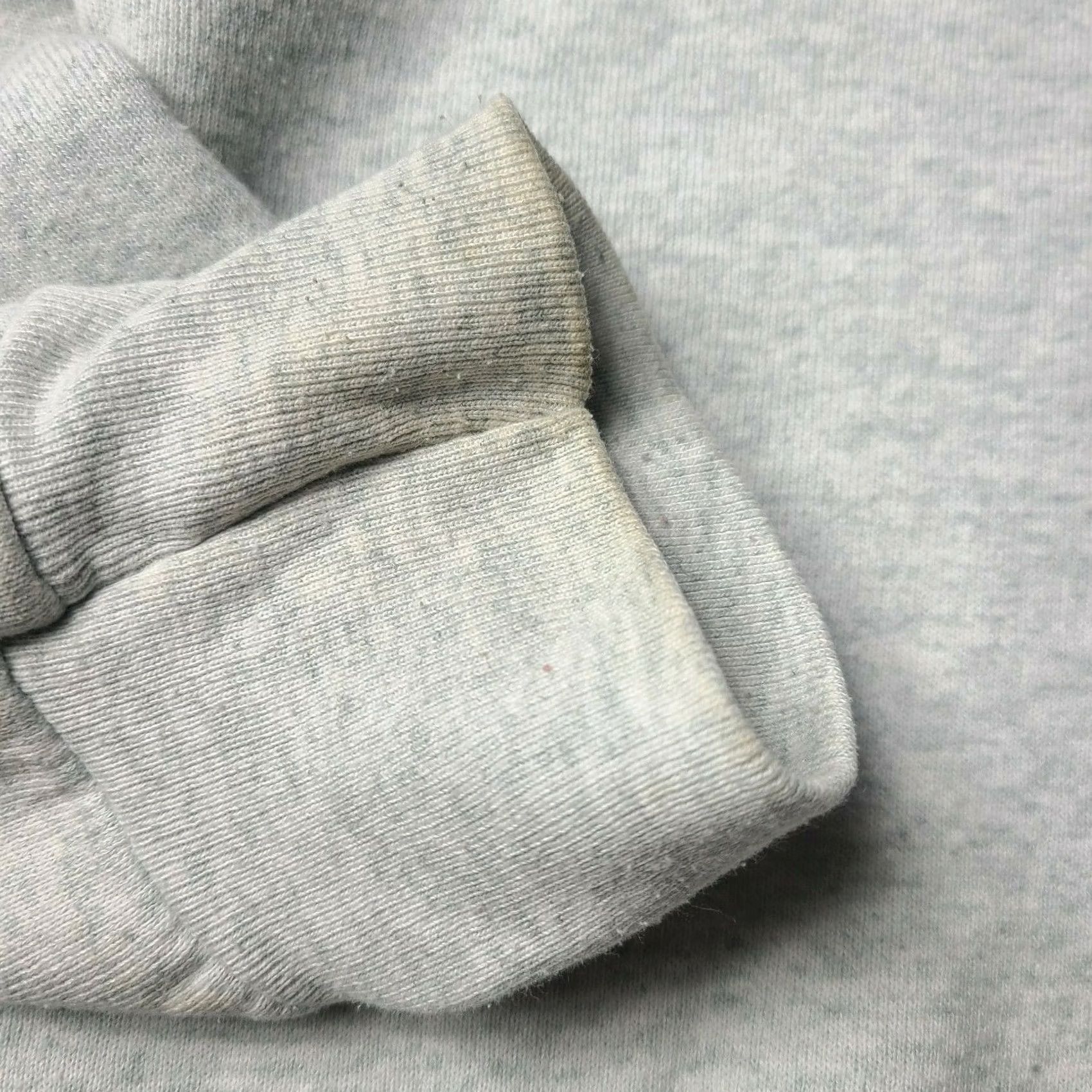 Fruit Of The Loom VINTAGE Fruit of the Loom 90s Teddy Bear Sweatshirt Men 2XL Gray Crew Neck Pullover Cotton Blend Graphic Print Sweatshirt Mens 90s Theme Size US XXL / EU 58 / 5 - 7 Thumbnail