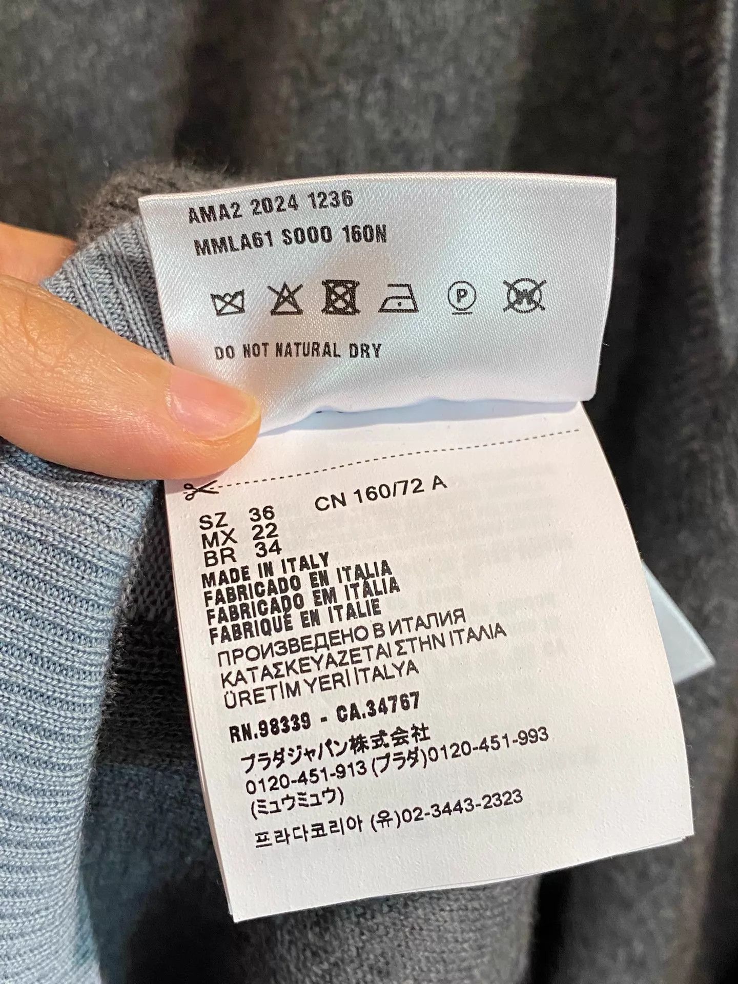 Miu Miu MIU MIU Unisex Cashmere & Wool Blend Two-Tone Sweater Size XS / US 0-2 / IT 36-38 - 5 Thumbnail