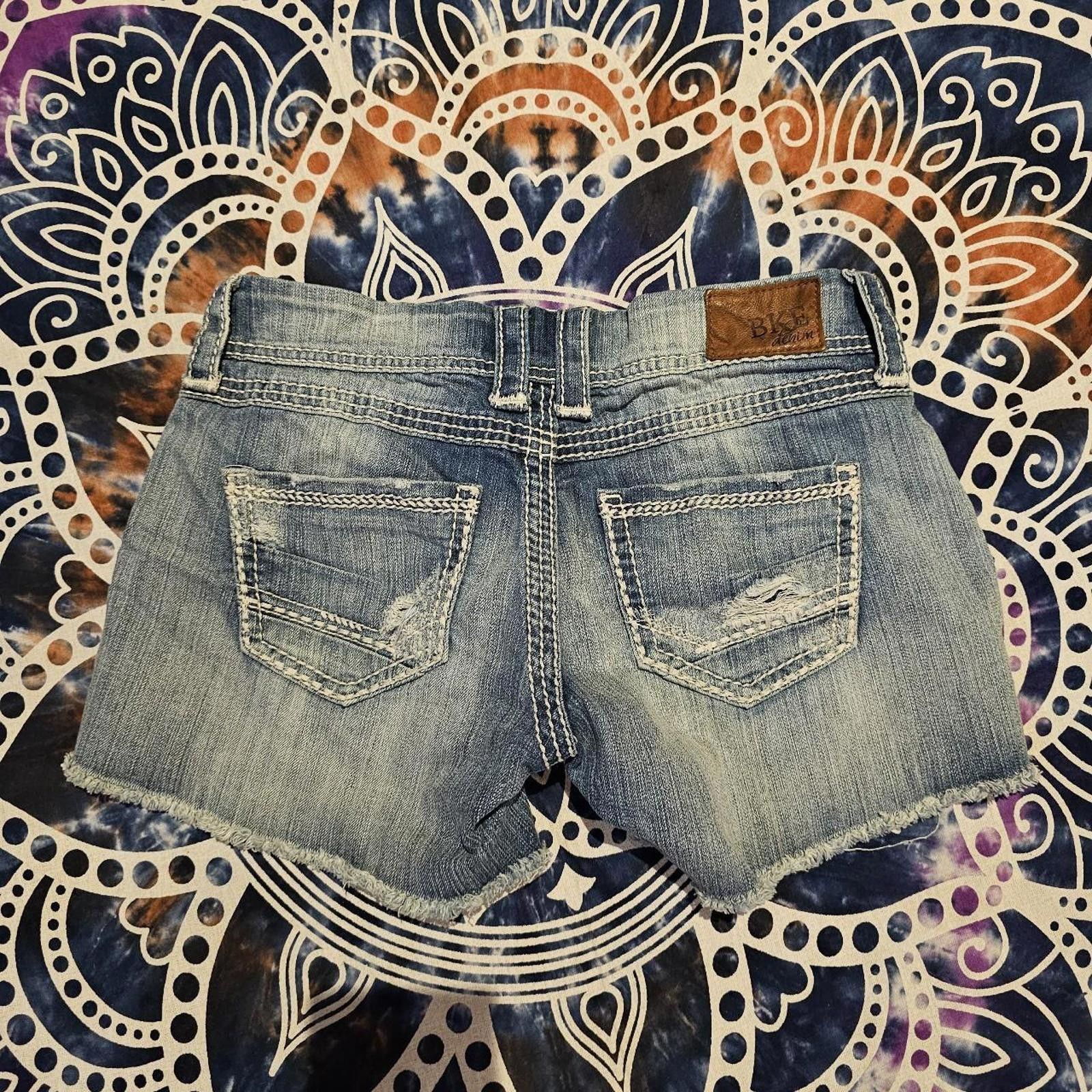 BKE BKE Sabrina Women's Blue Jean Cutt-off Shorts Size 27" / US 4 / IT 40 - 6 Thumbnail