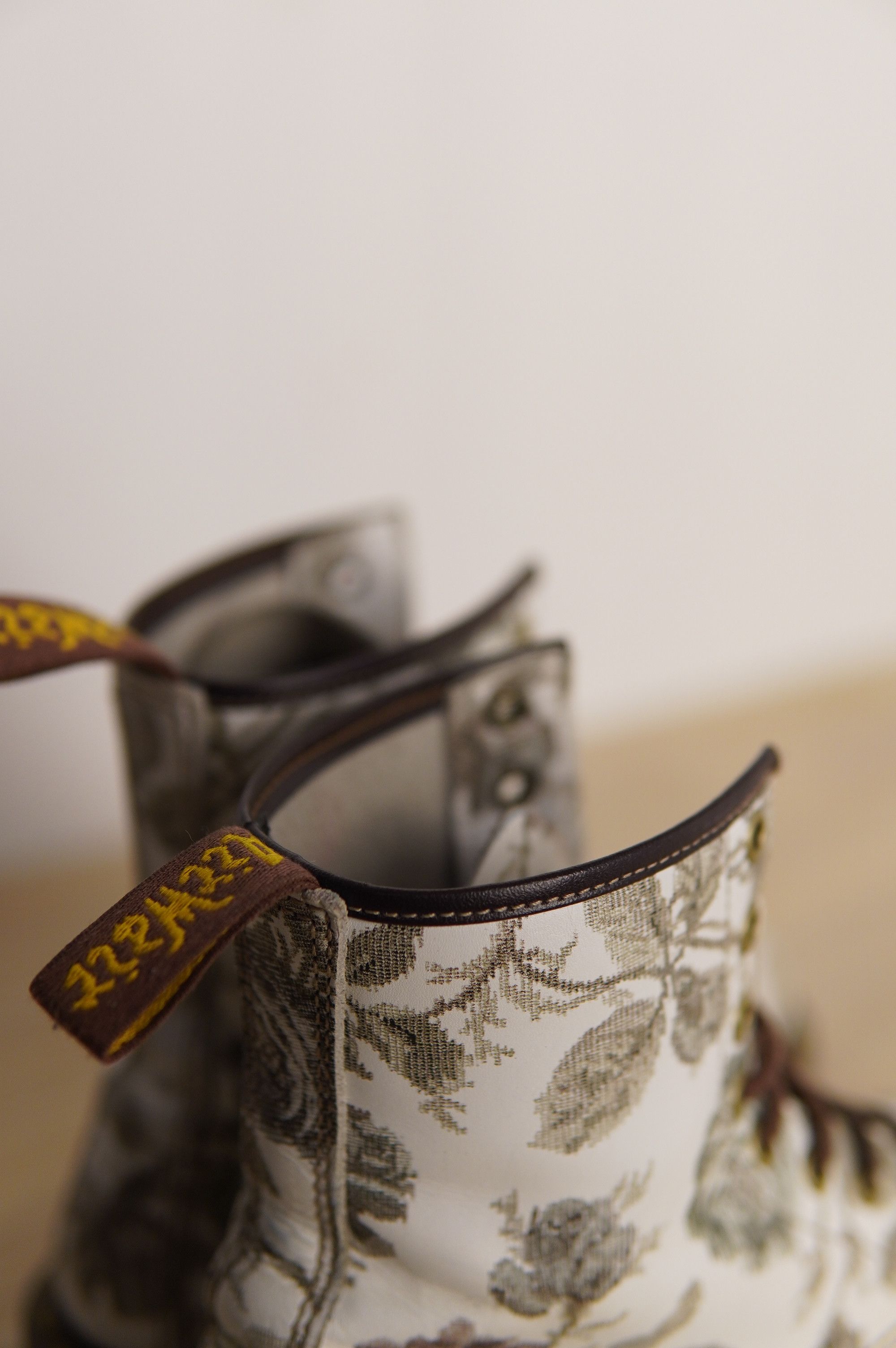 Dr. Martens Vintage Dr. Martens 1460 Pascal Floral Rose Tapestry Boots Size US 5 / IT 35 - 11 Thumbnail