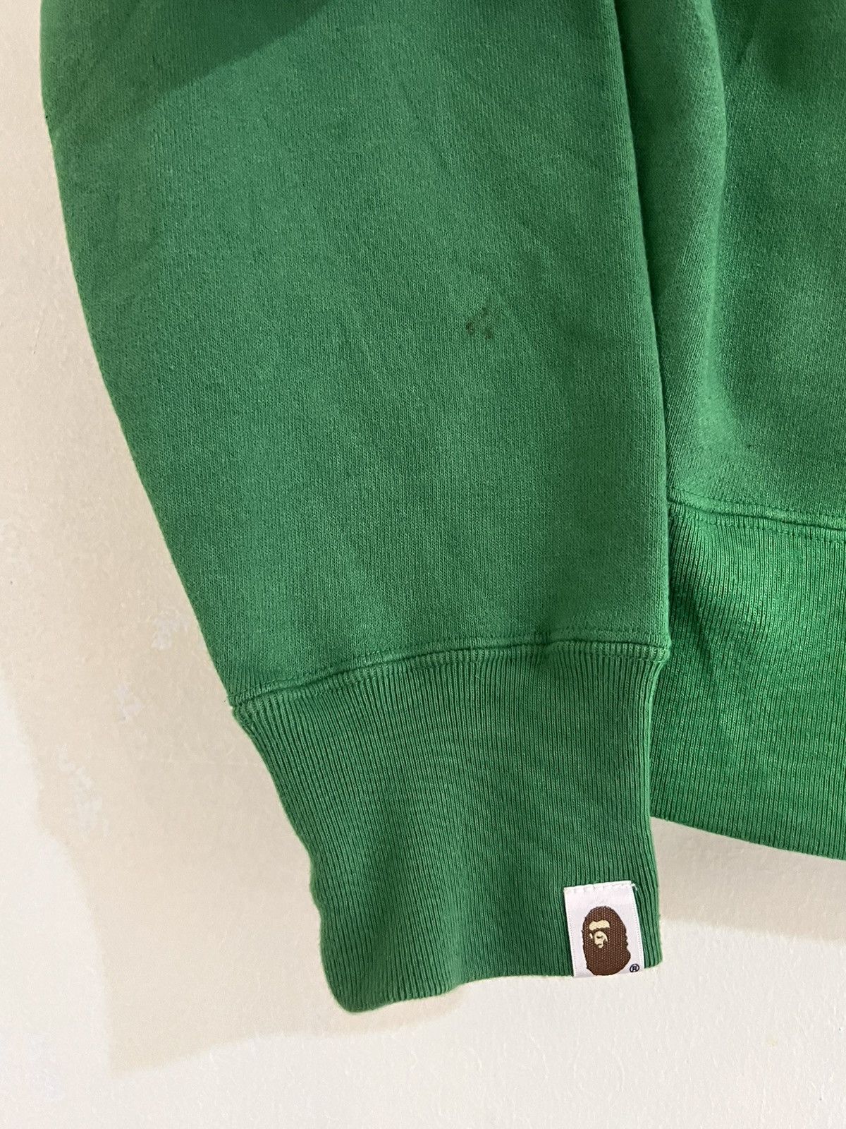 Bape BAPE Baby Milo Shark Hoodie – Green Camo Size US M / EU 48-50 / 2 - 7 Thumbnail