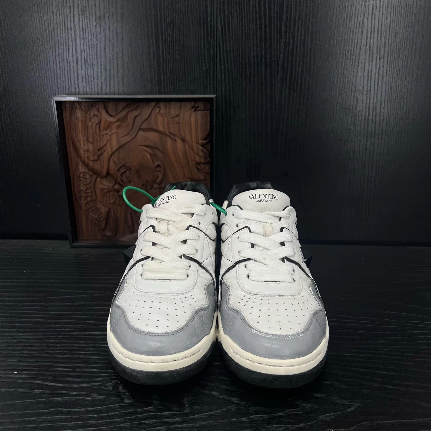 Valentino Valentino One Stud White/Black Sneakers 40 Good Cond Size US 7 / EU 40 - 5 Thumbnail