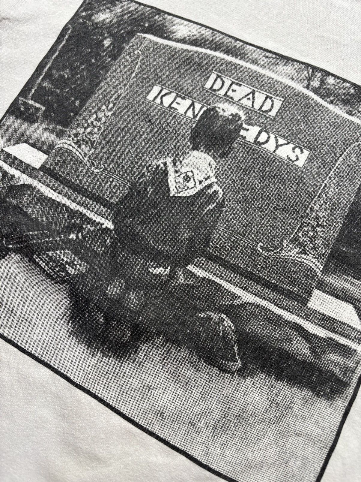 Supreme Supreme x dead keneddys Size US M / EU 48-50 / 2 - 3 Thumbnail